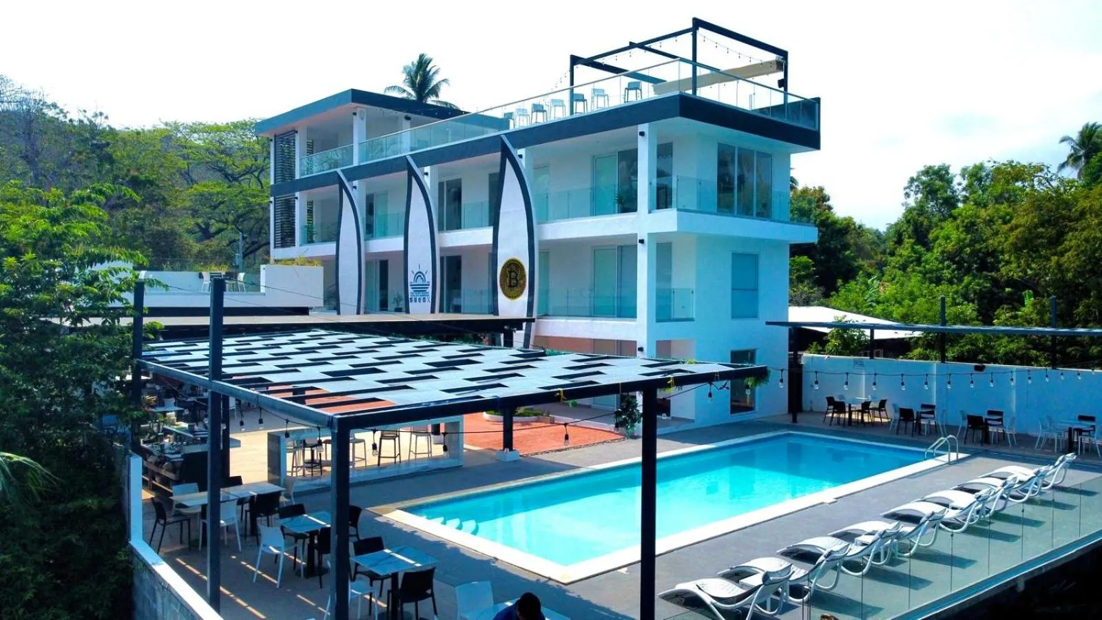 Swimming pool in The Views Resort