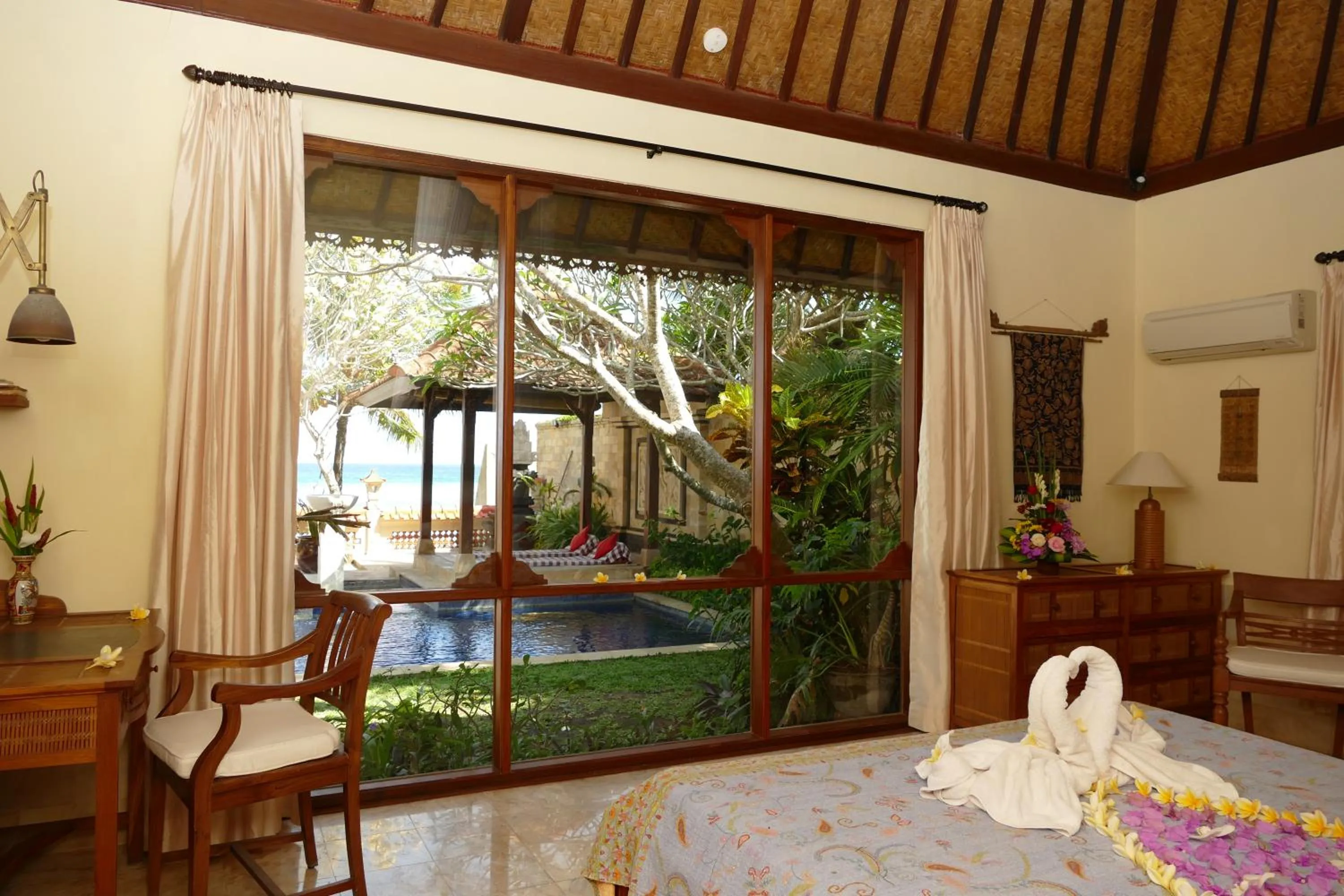 Property building in Nusa Indah Candidasa