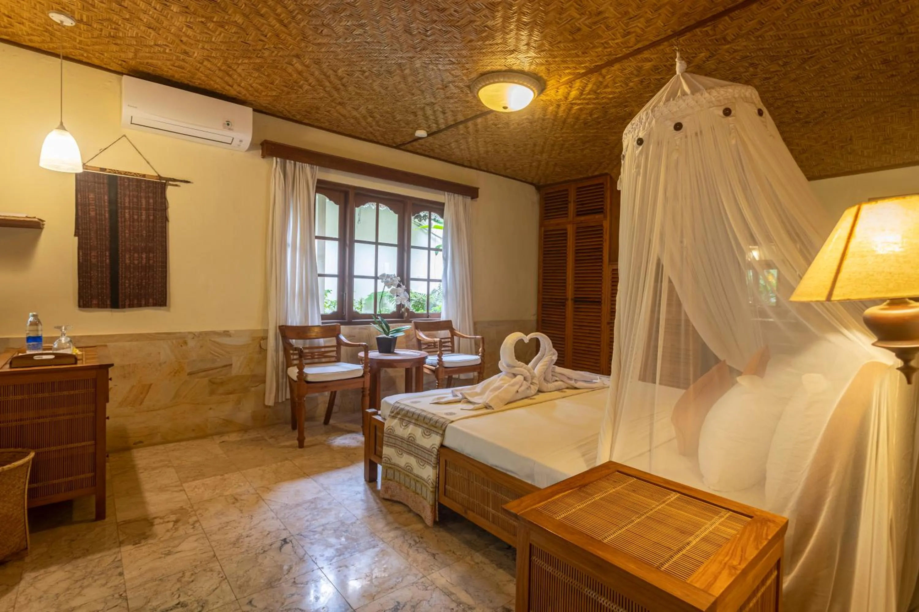 Bed in Nusa Indah Candidasa