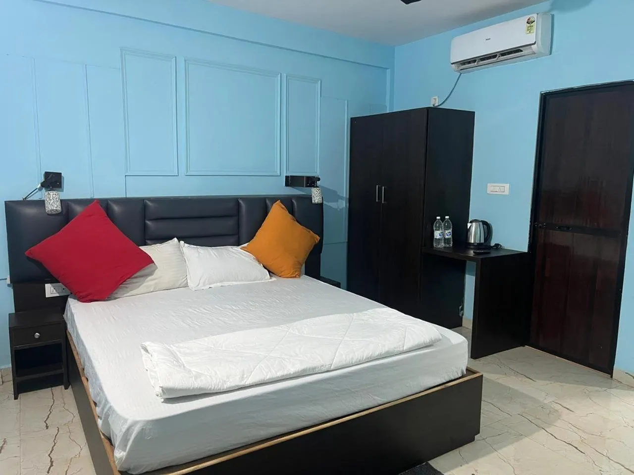 Bedroom, Bed in The Boss House