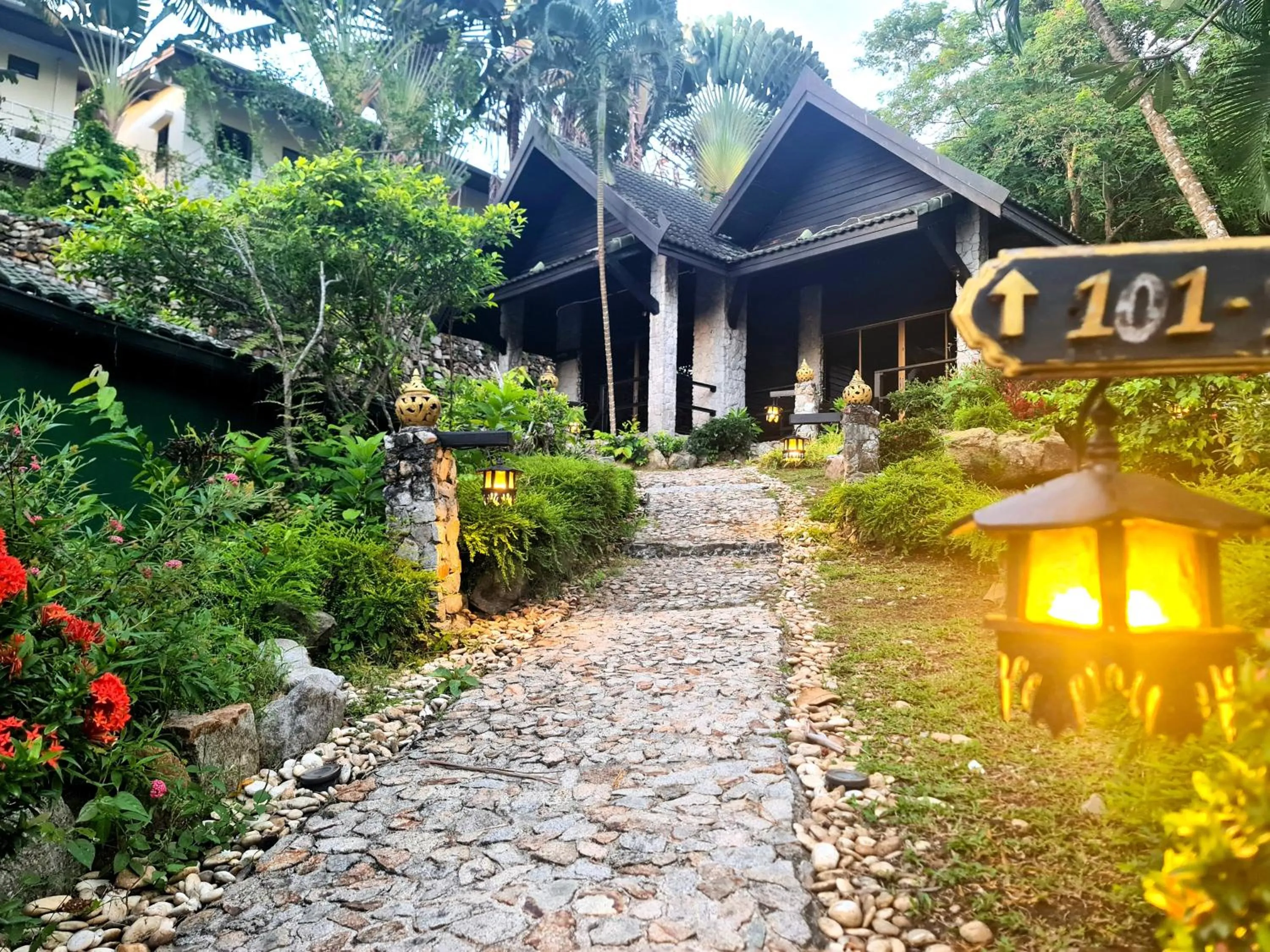 Garden view in Boomerang Village Resort Kata