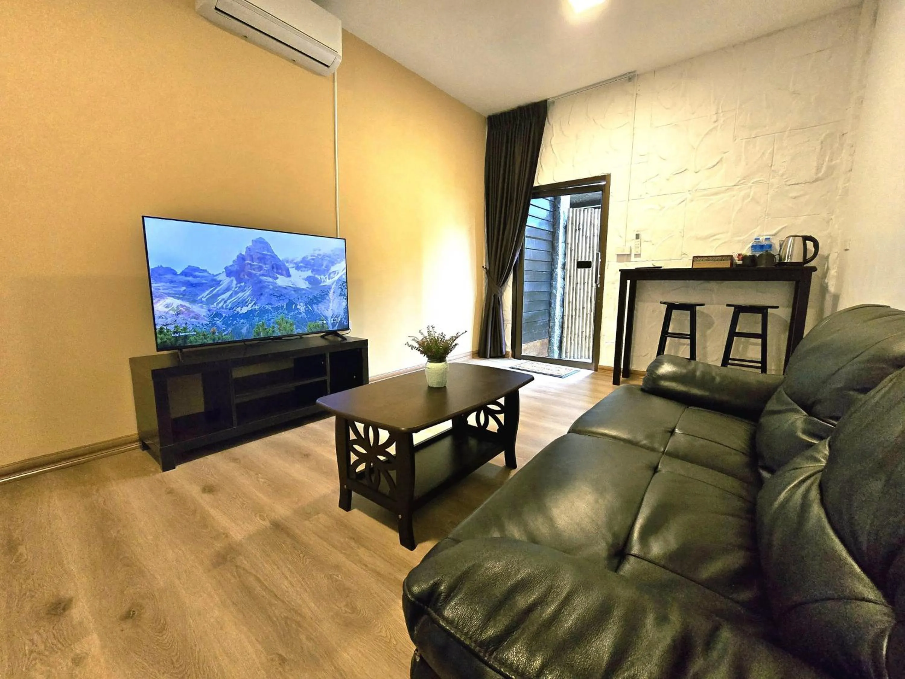 Boomerang Village Resort Kata