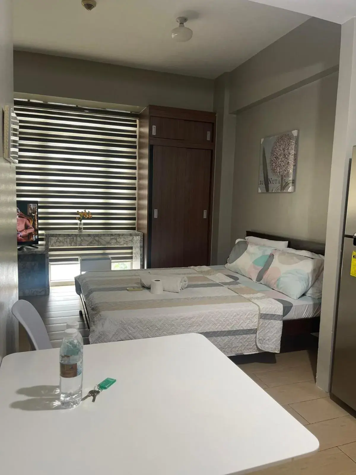 Double Room with Private Bathroom in Henry's Newport Condotel Double Room with Private Bathroom in Henry's Newport Condotel