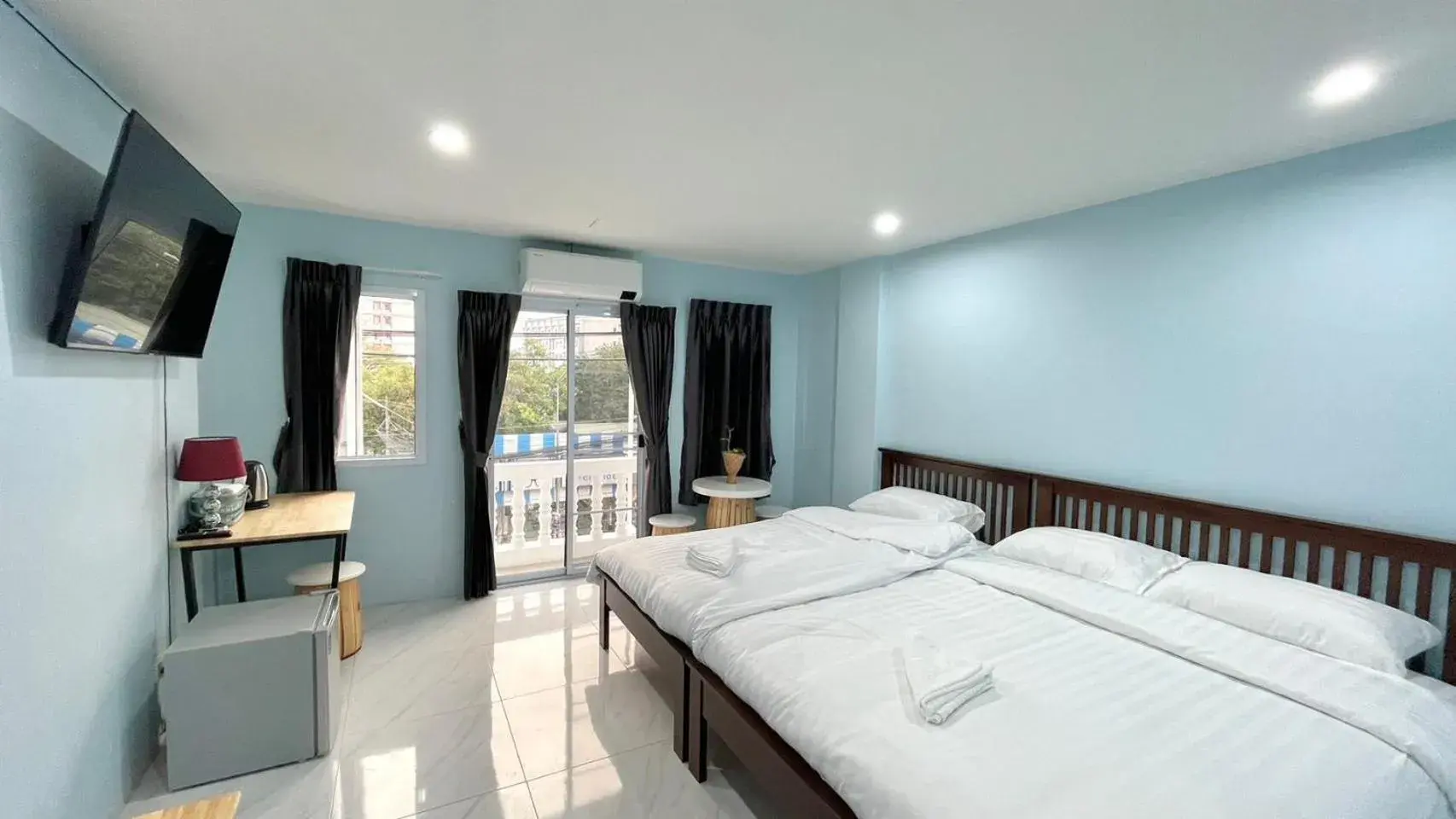 Triple Room in Little Seoul Triple Room in Little Seoul