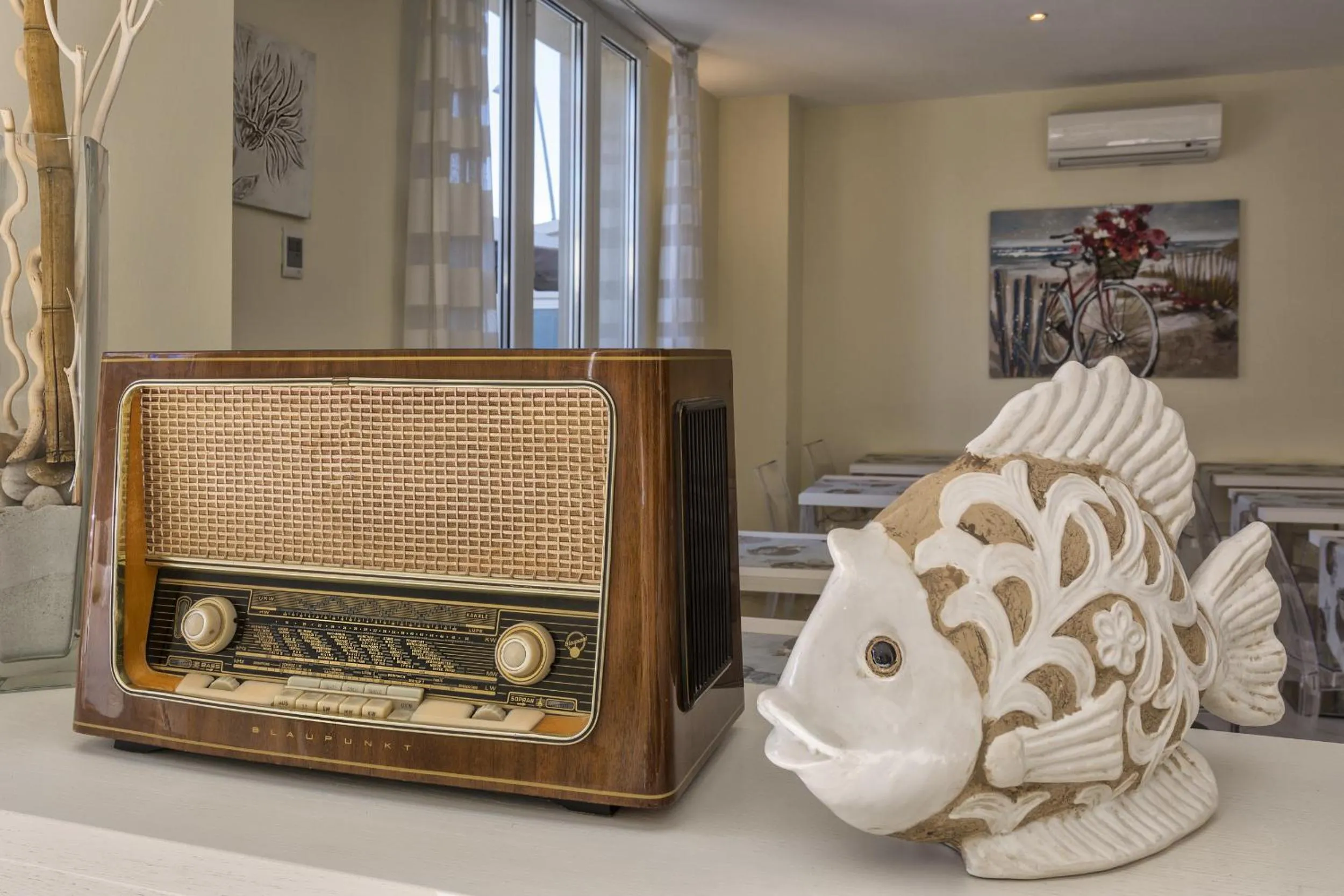 Decorative detail in Hotel Lido Inn