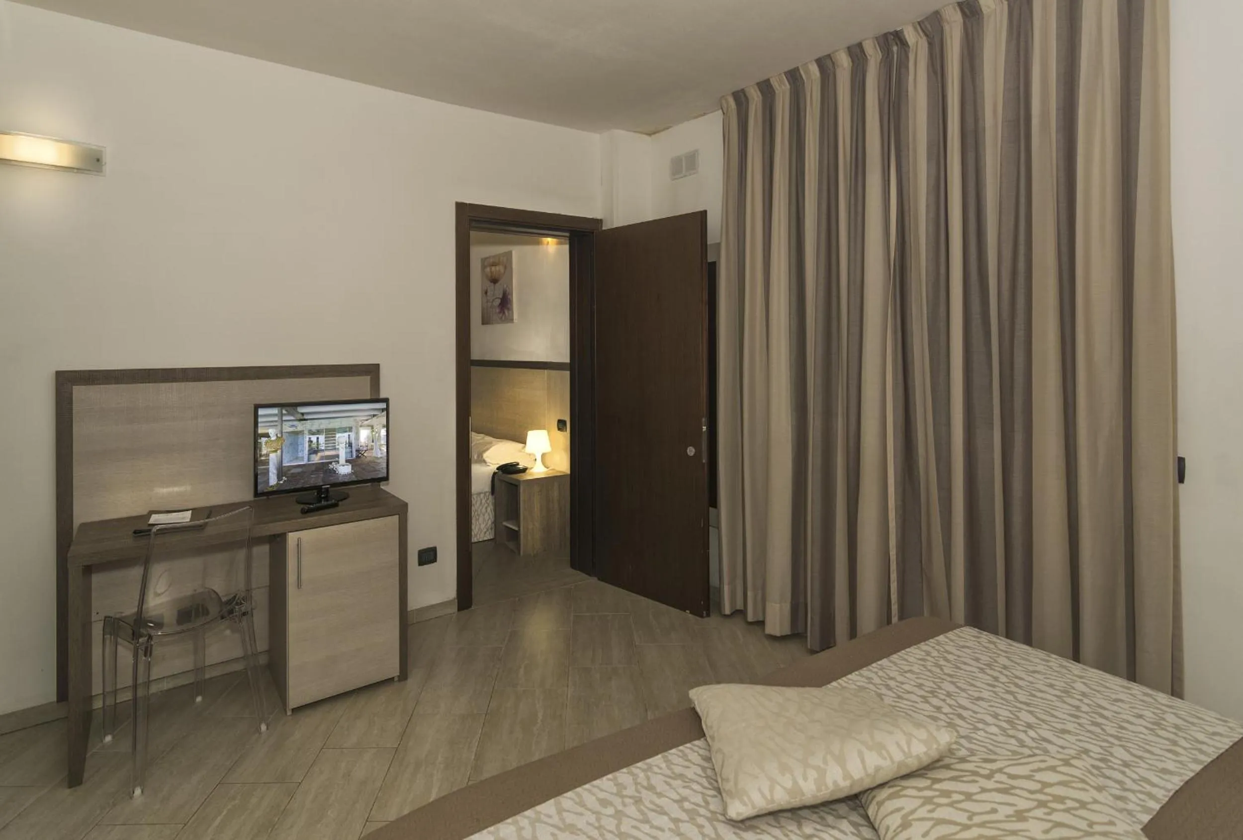 Bed in Hotel Lido Inn