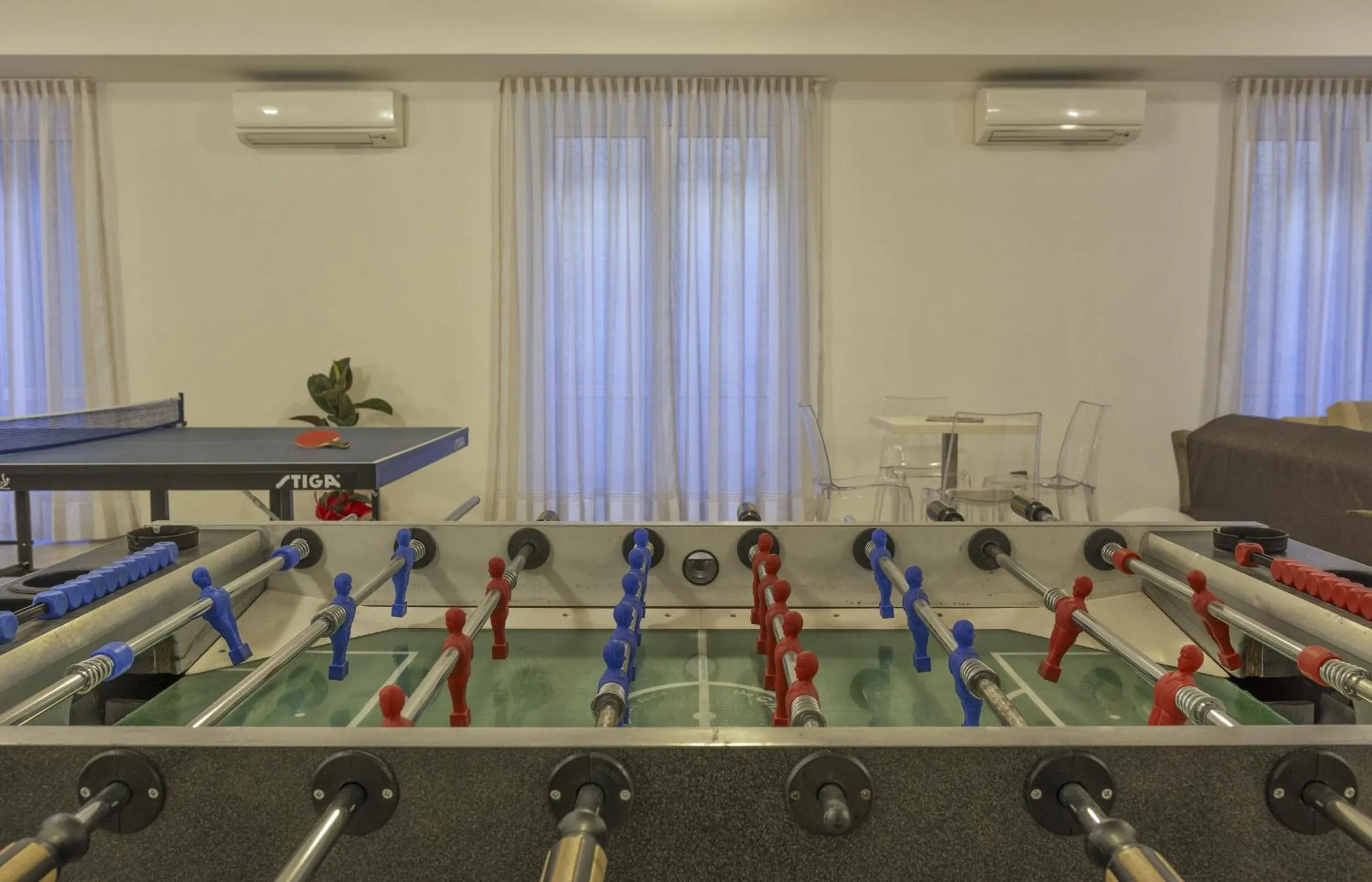 Communal lounge/ TV room in Hotel Lido Inn