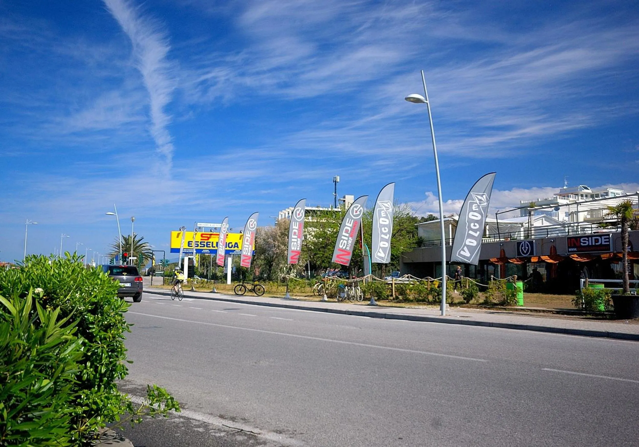 Nearby landmark in Hotel Lido Inn