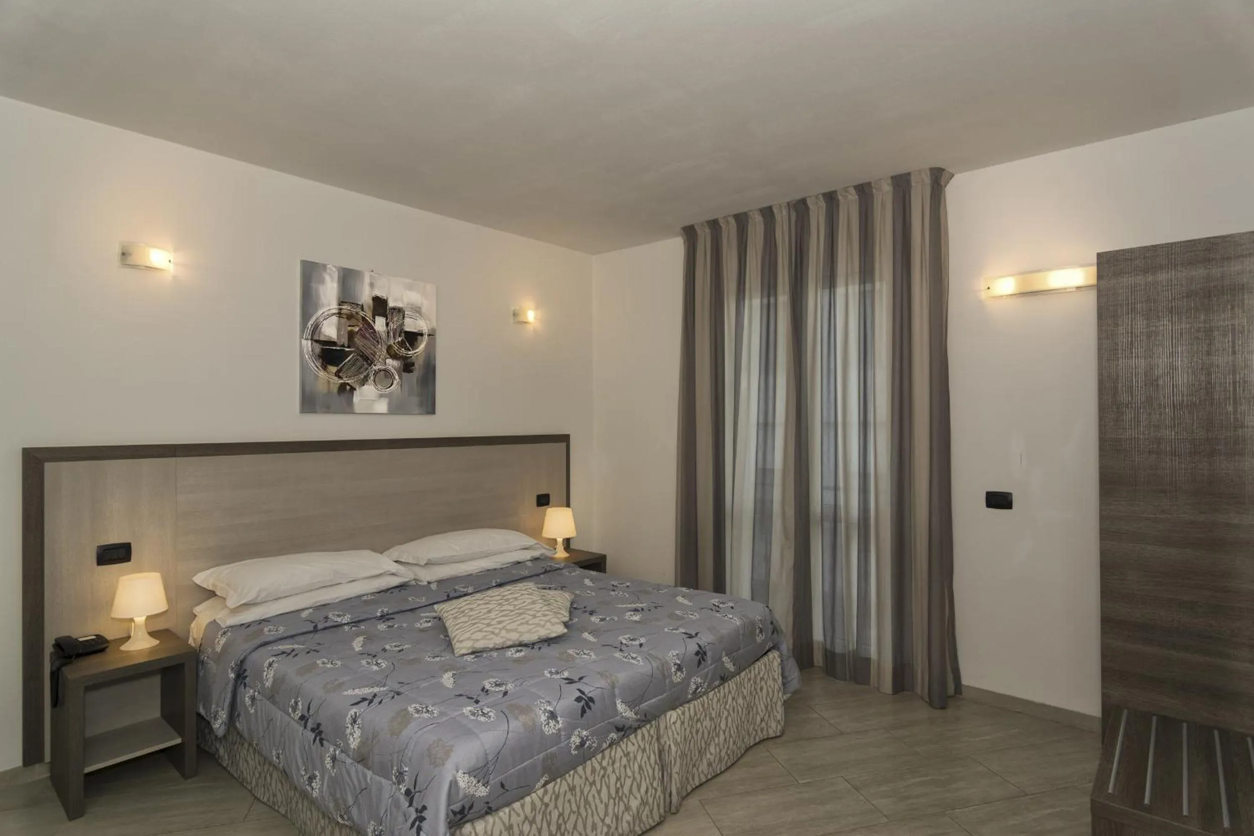 Bed in Hotel Lido Inn