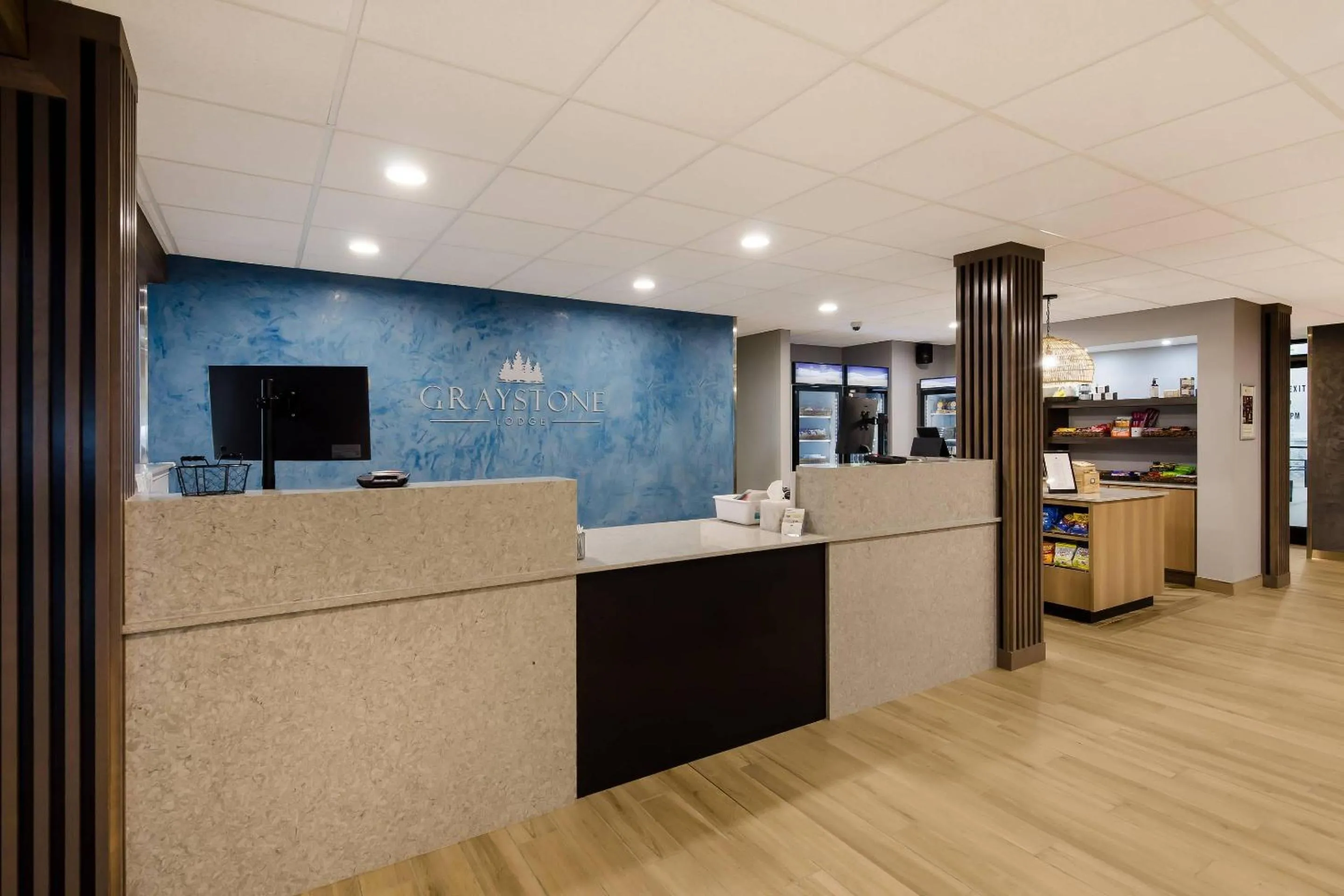 Lobby or reception in Graystone Lodge, an Ascend Collection Hotel