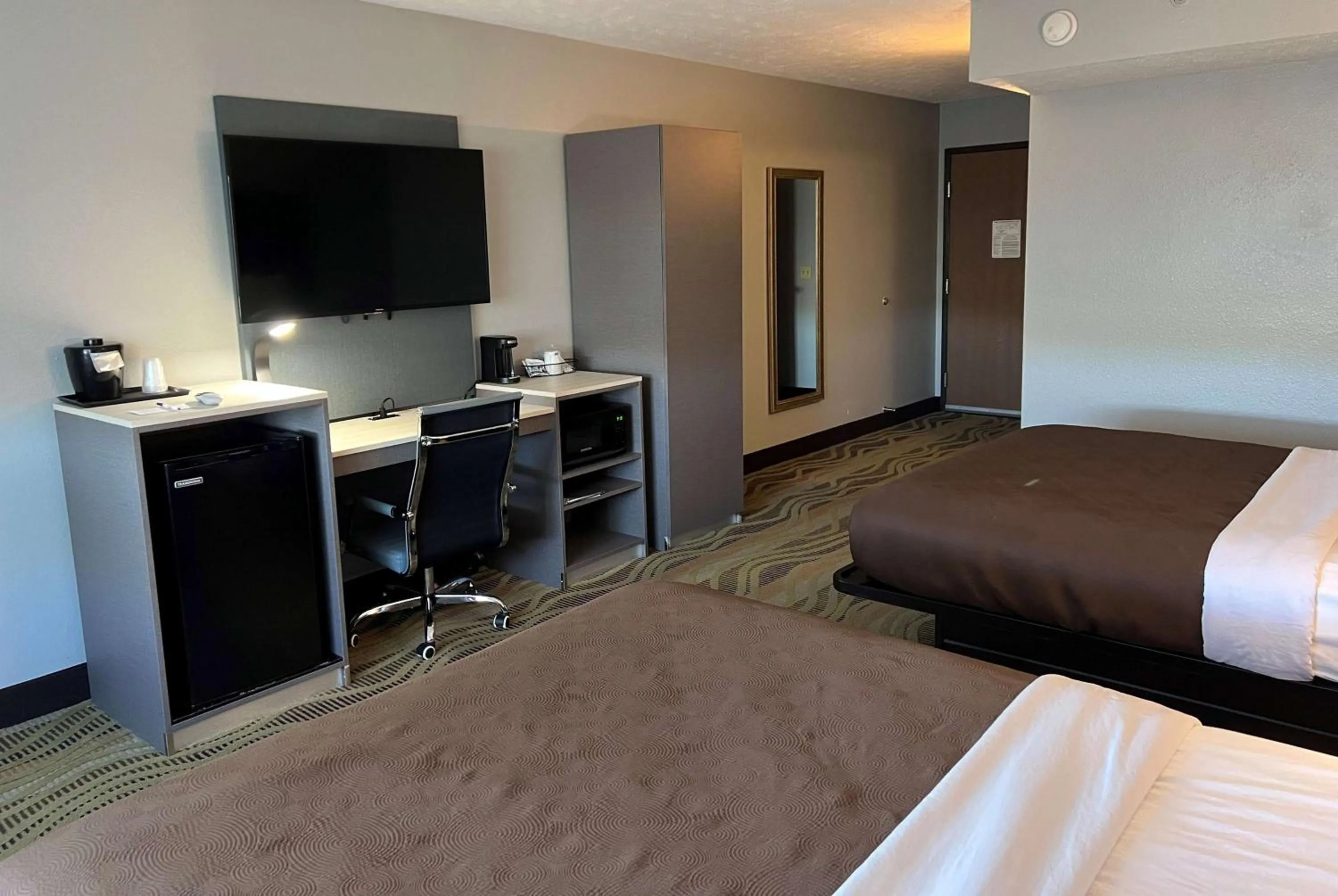 Photo of the whole room, Bed in AmericInn by Wyndham Republic