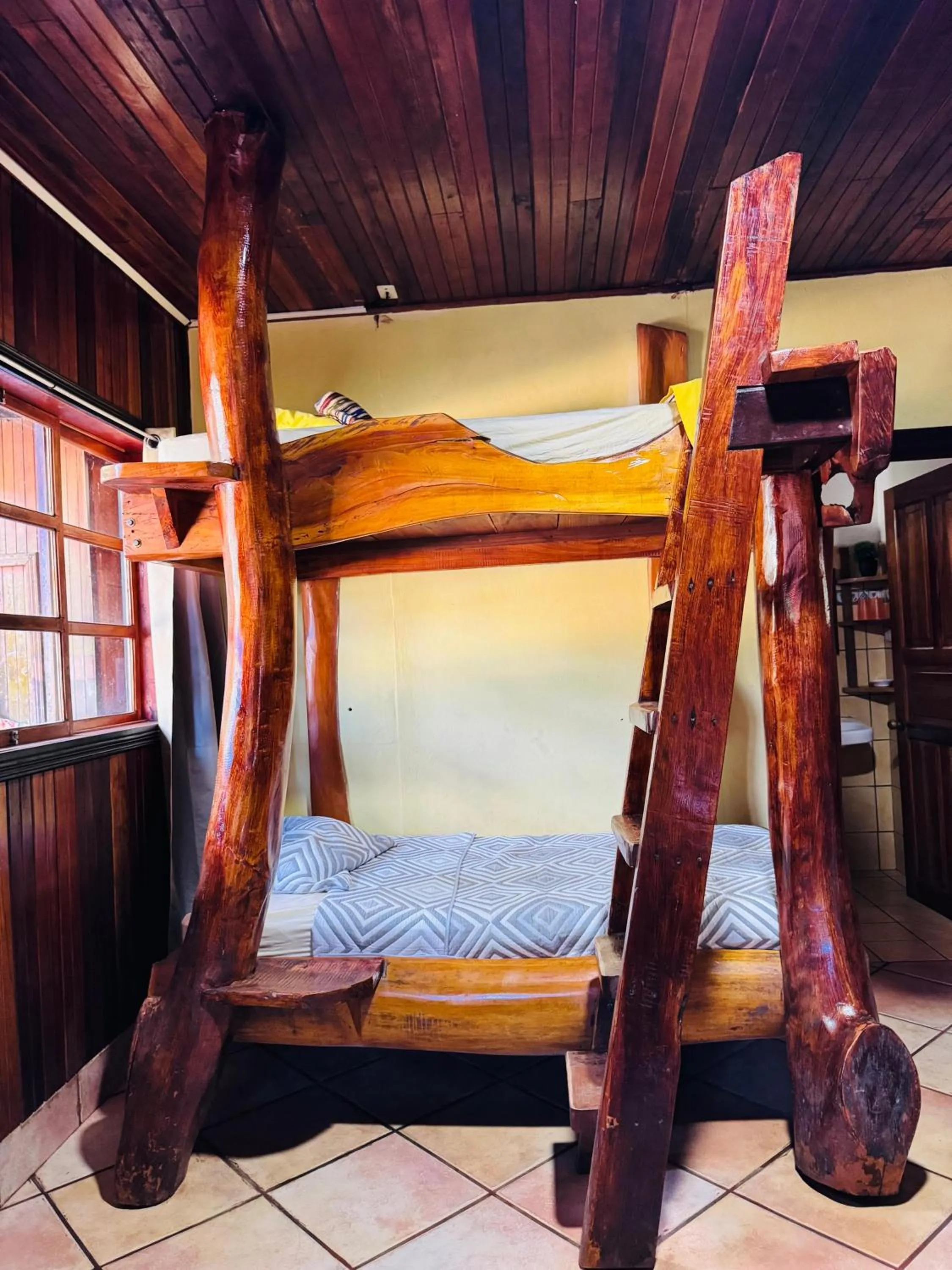 Bed in Hotel La Isla Inn