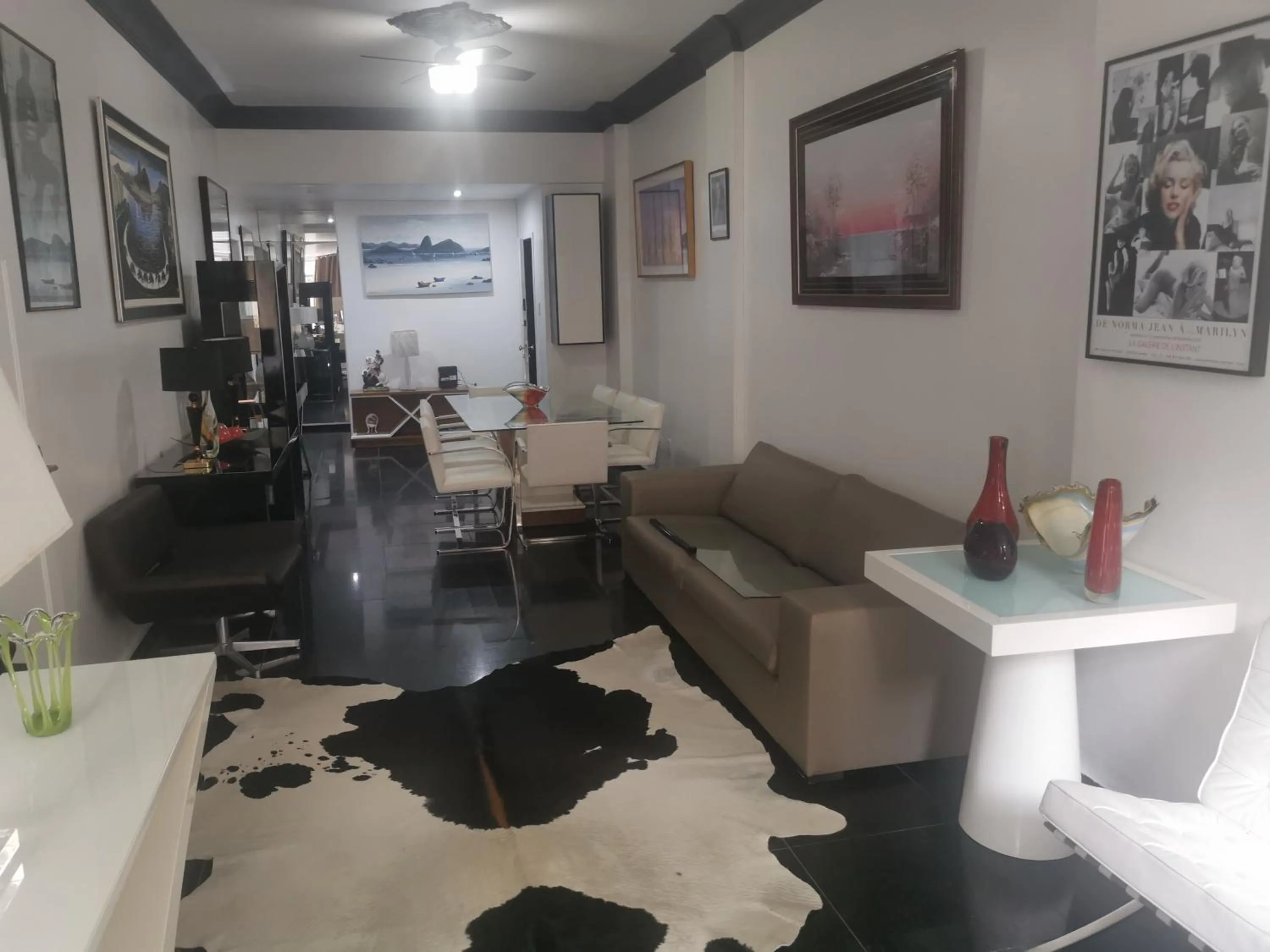 The best Copacabana Luxury Design 3 Bedroom room 3 bathroom 85 inch cinema tv top location