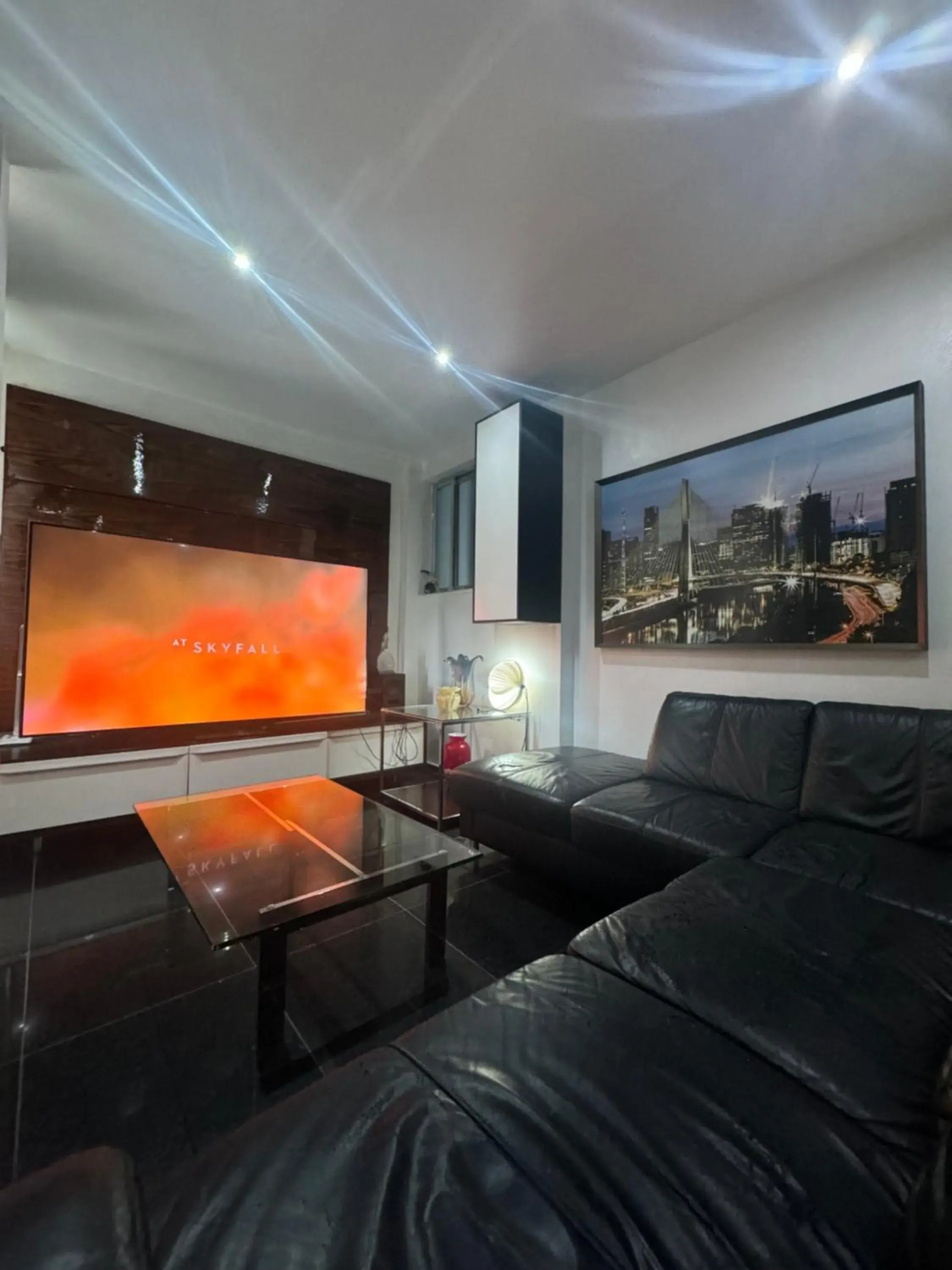 The best Copacabana Luxury Design 3 Bedroom room 3 bathroom 85 inch cinema tv top location The best Copacabana Luxury Design 3 Bedroom room 3 bathroom 85 inch cinema tv top location