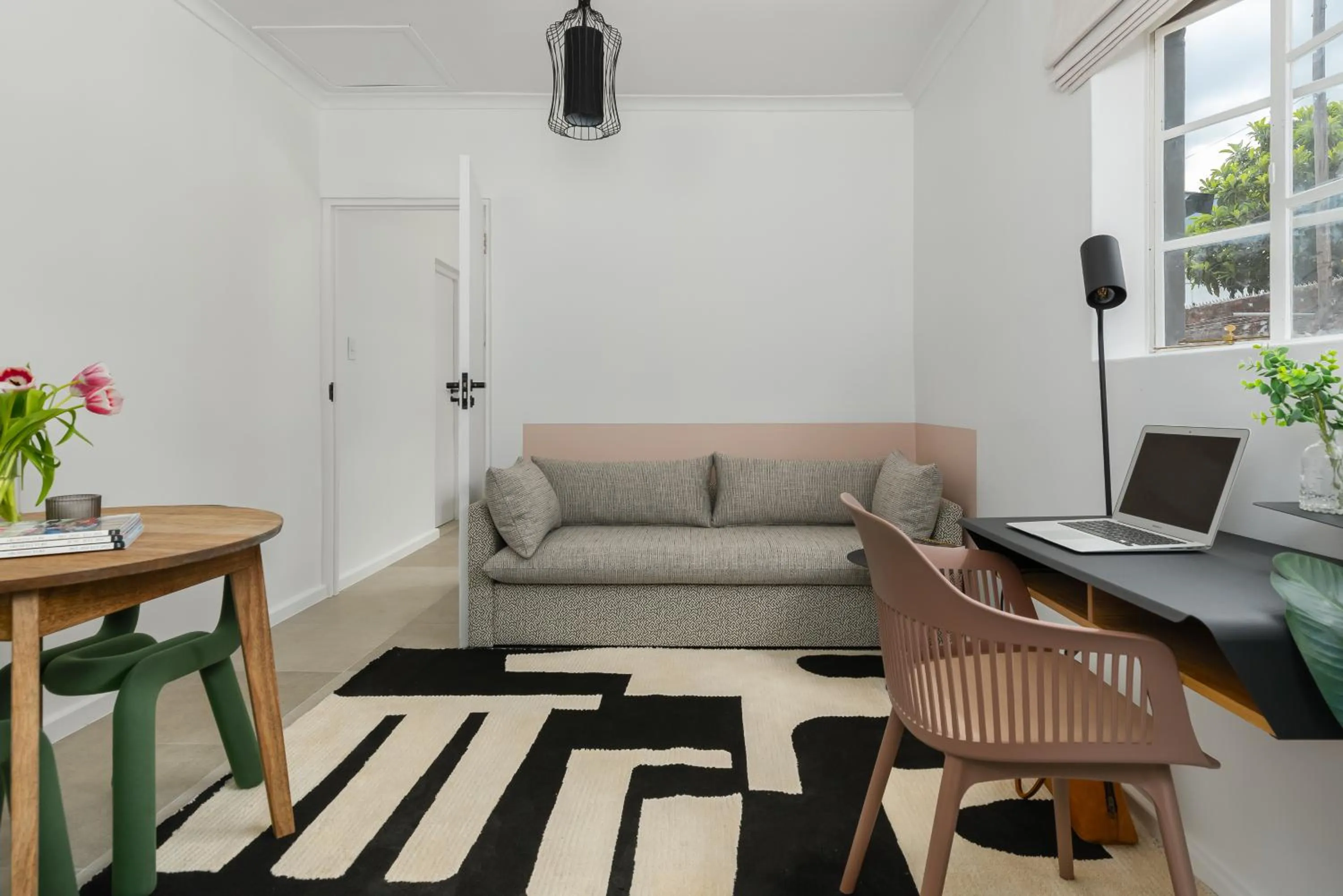 Photo of the whole room in Neighbourgood Franschhoek