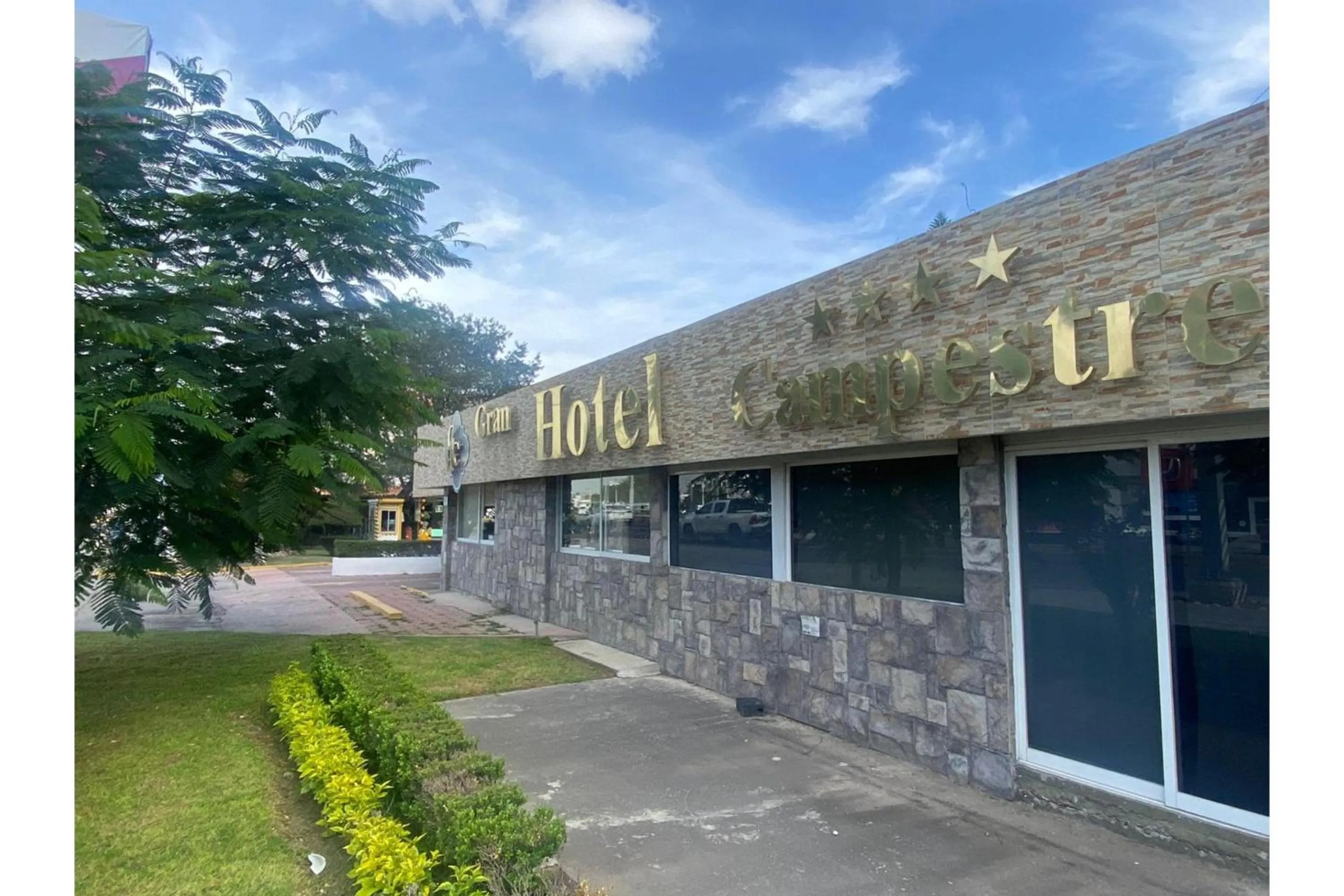 Facade/entrance in Capital O Gran Hotel Campestre