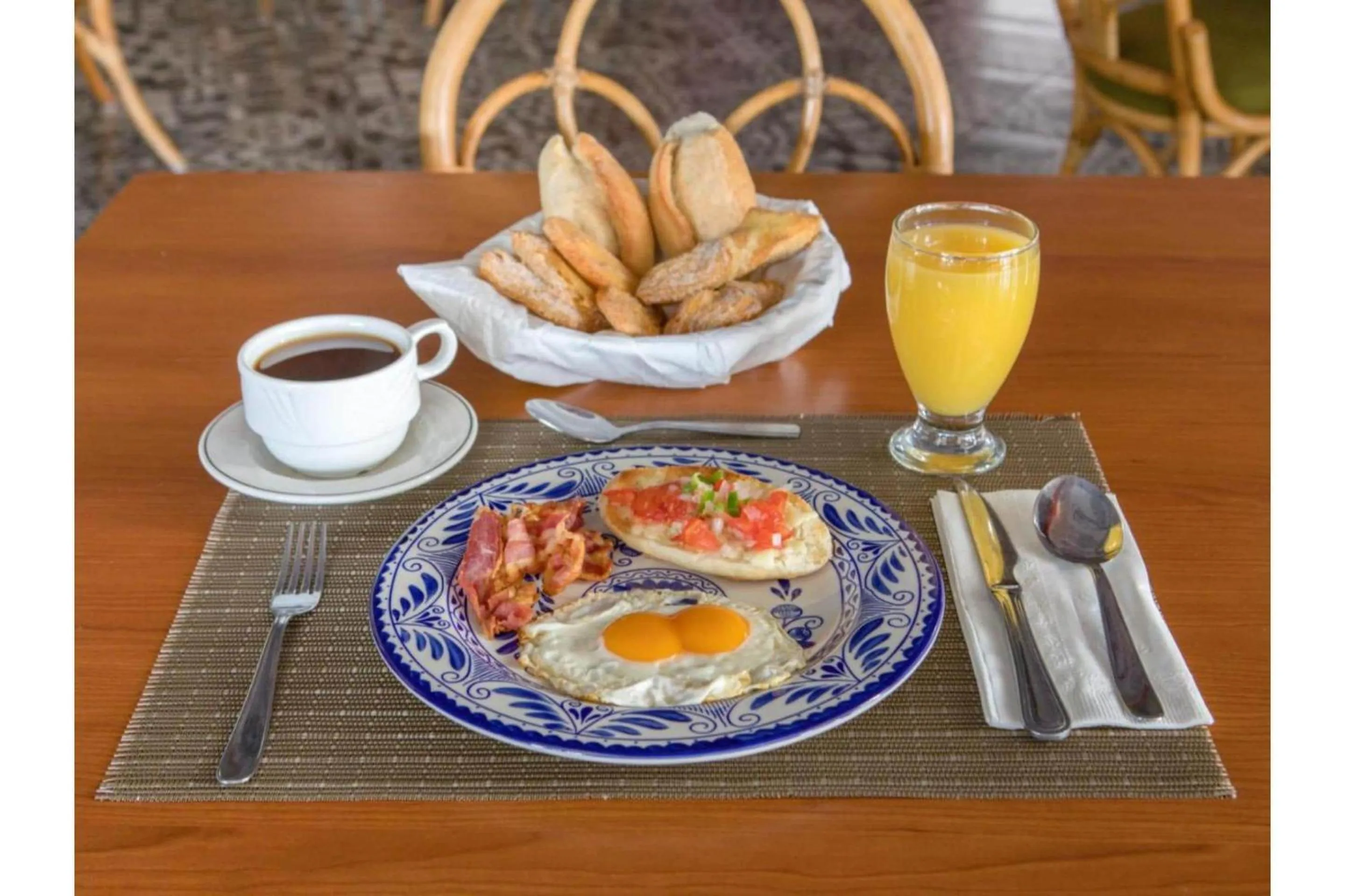 Restaurant/places to eat in Capital O Gran Hotel Campestre