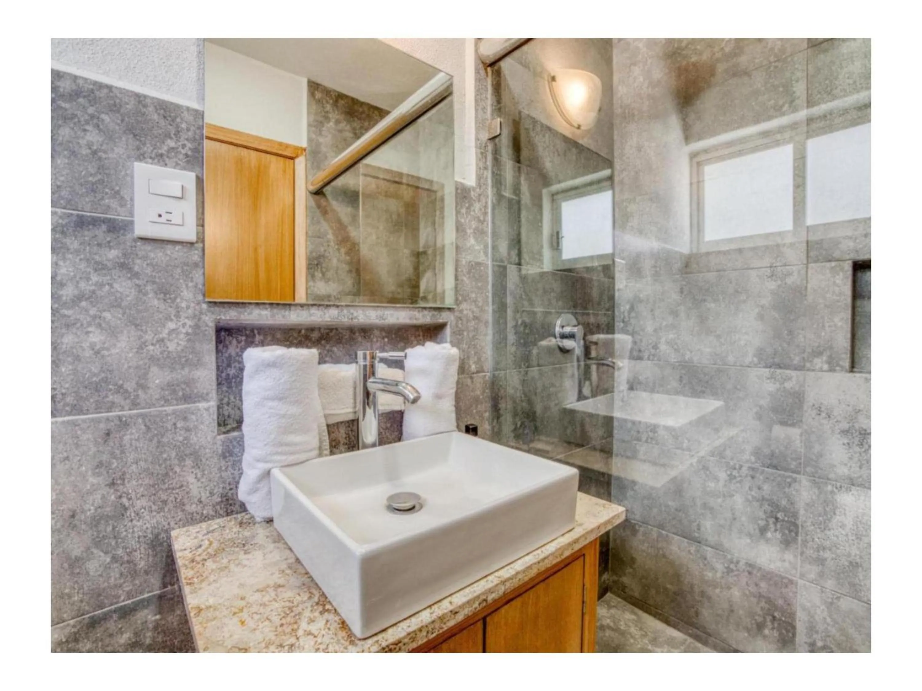 Bathroom in Capital O Gran Hotel Campestre