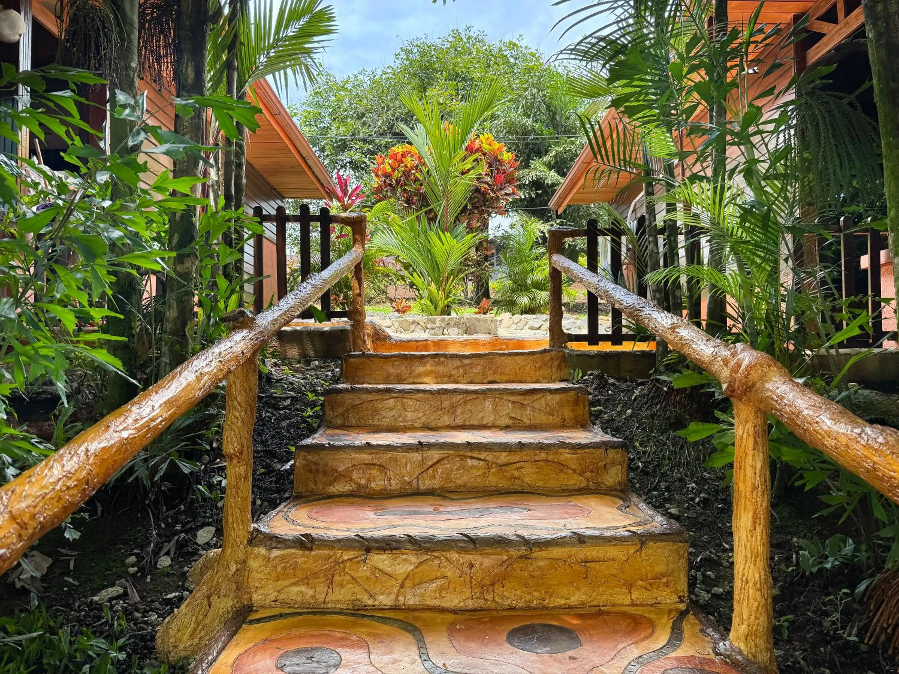 Garden in Hotel Heliconias Nature Inn & Hot Springs