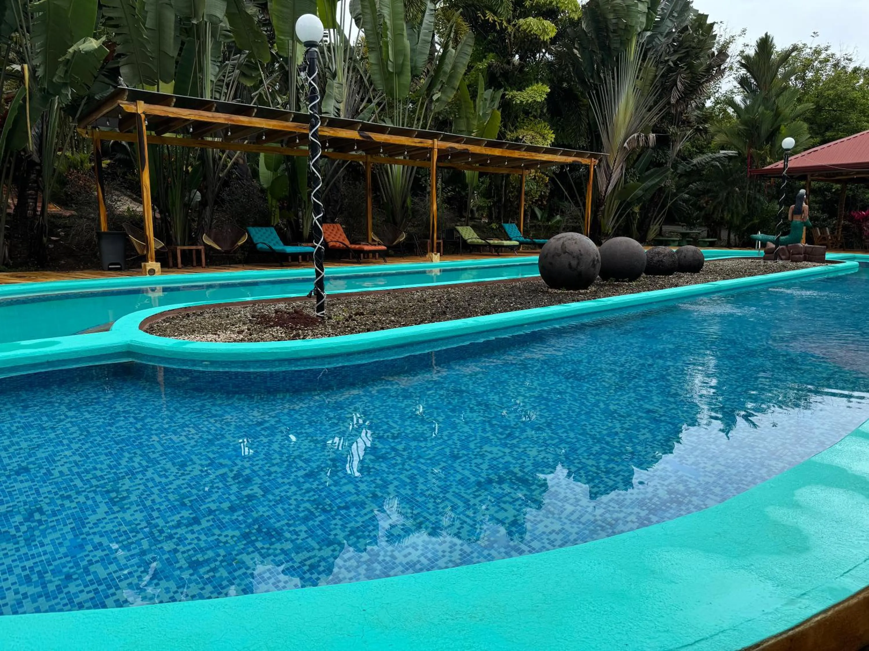 Swimming pool in Hotel Heliconias Nature Inn & Hot Springs