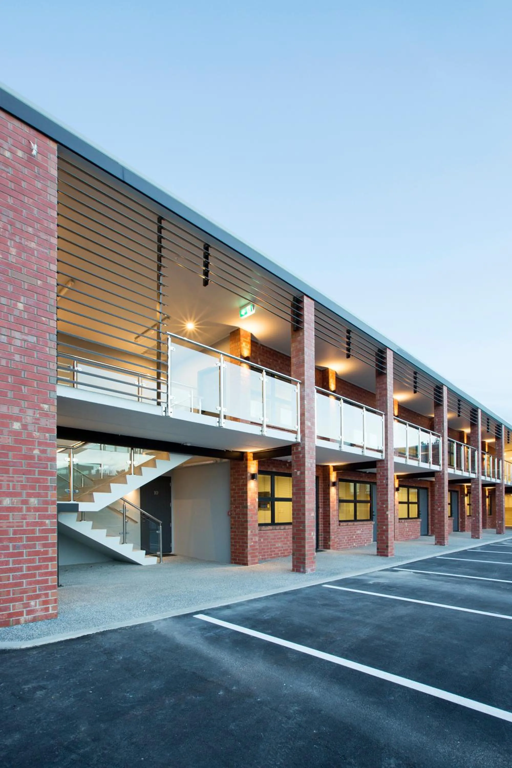 Facade/entrance in 850 Cameron Motel