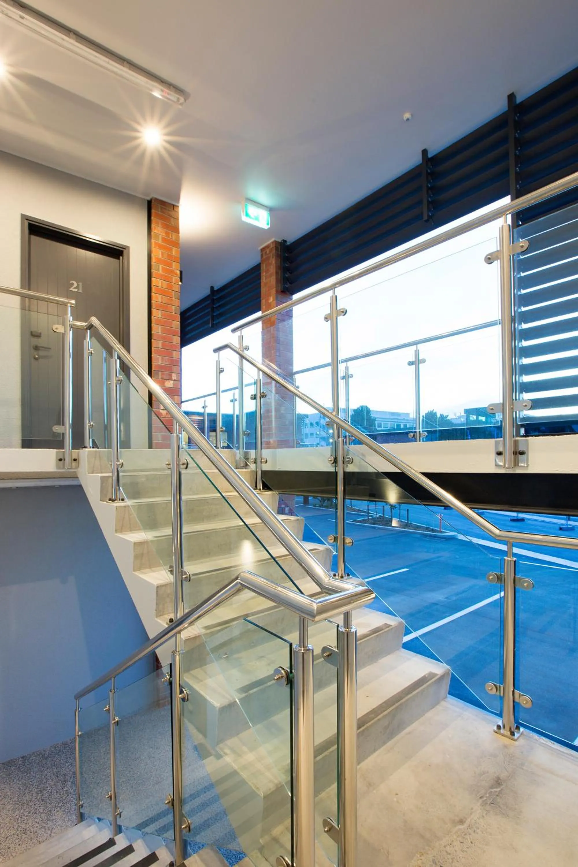 Decorative detail in 850 Cameron Motel