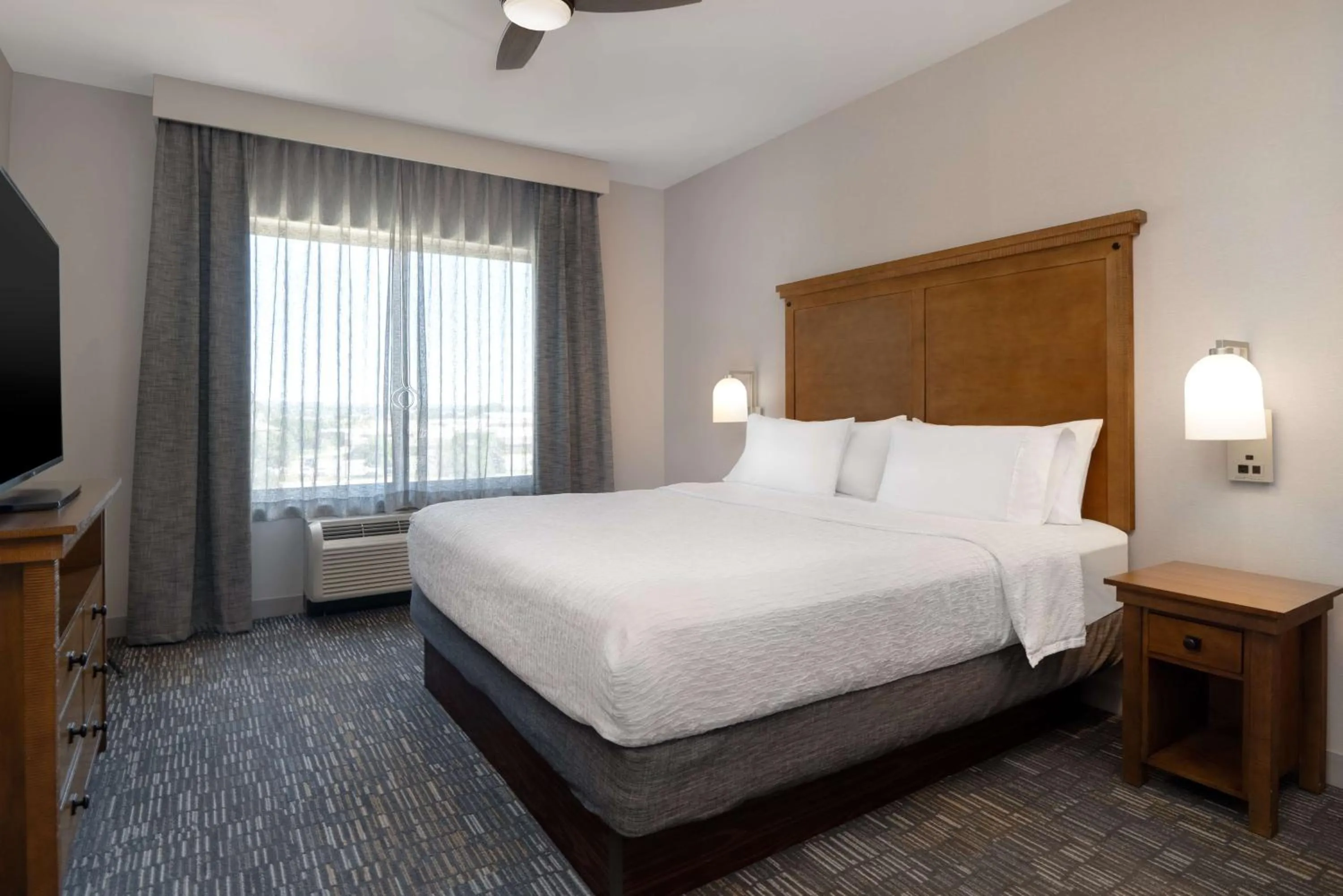 Bed in Homewood Suites by Hilton Billings