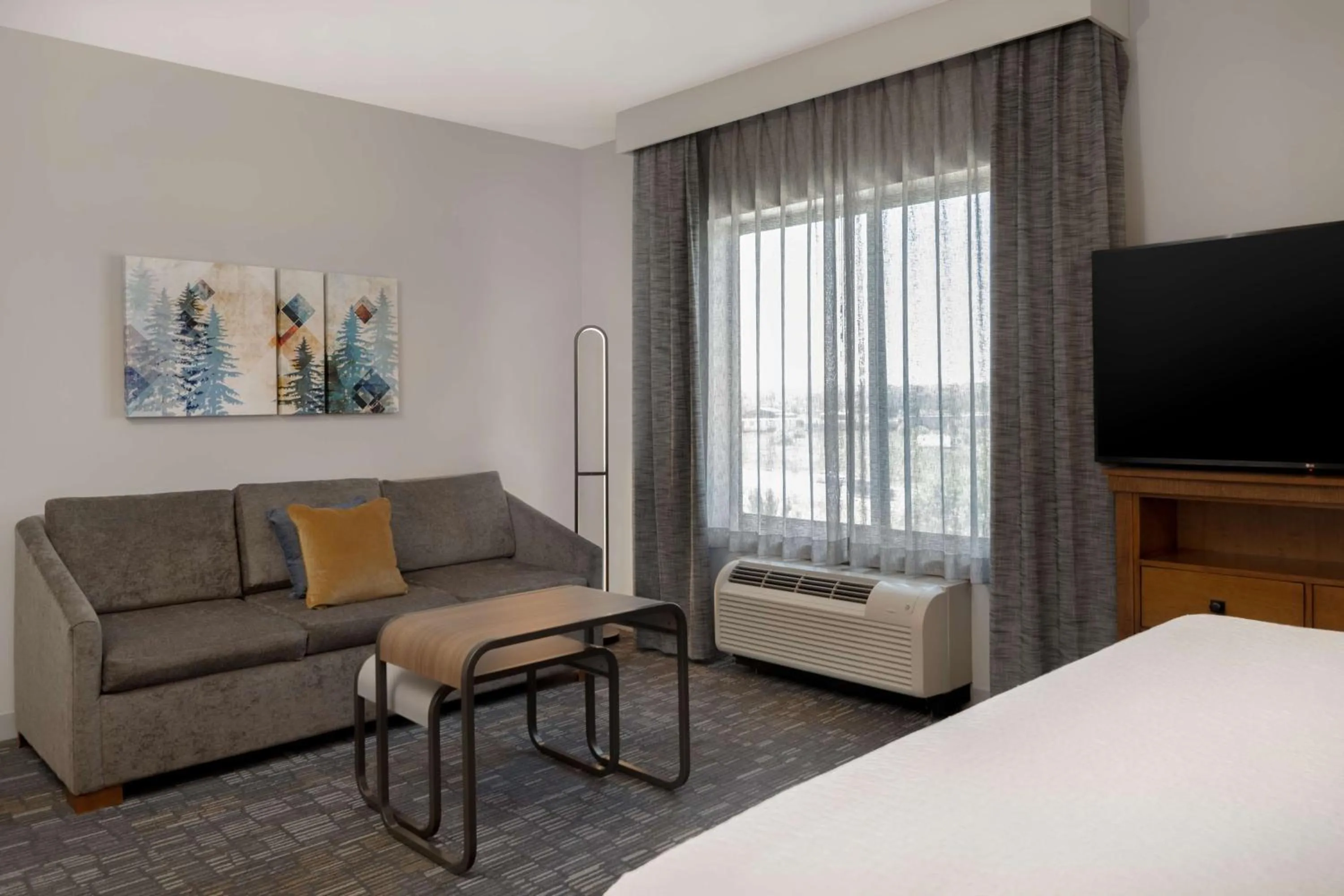 Living room, Bed in Homewood Suites by Hilton Billings