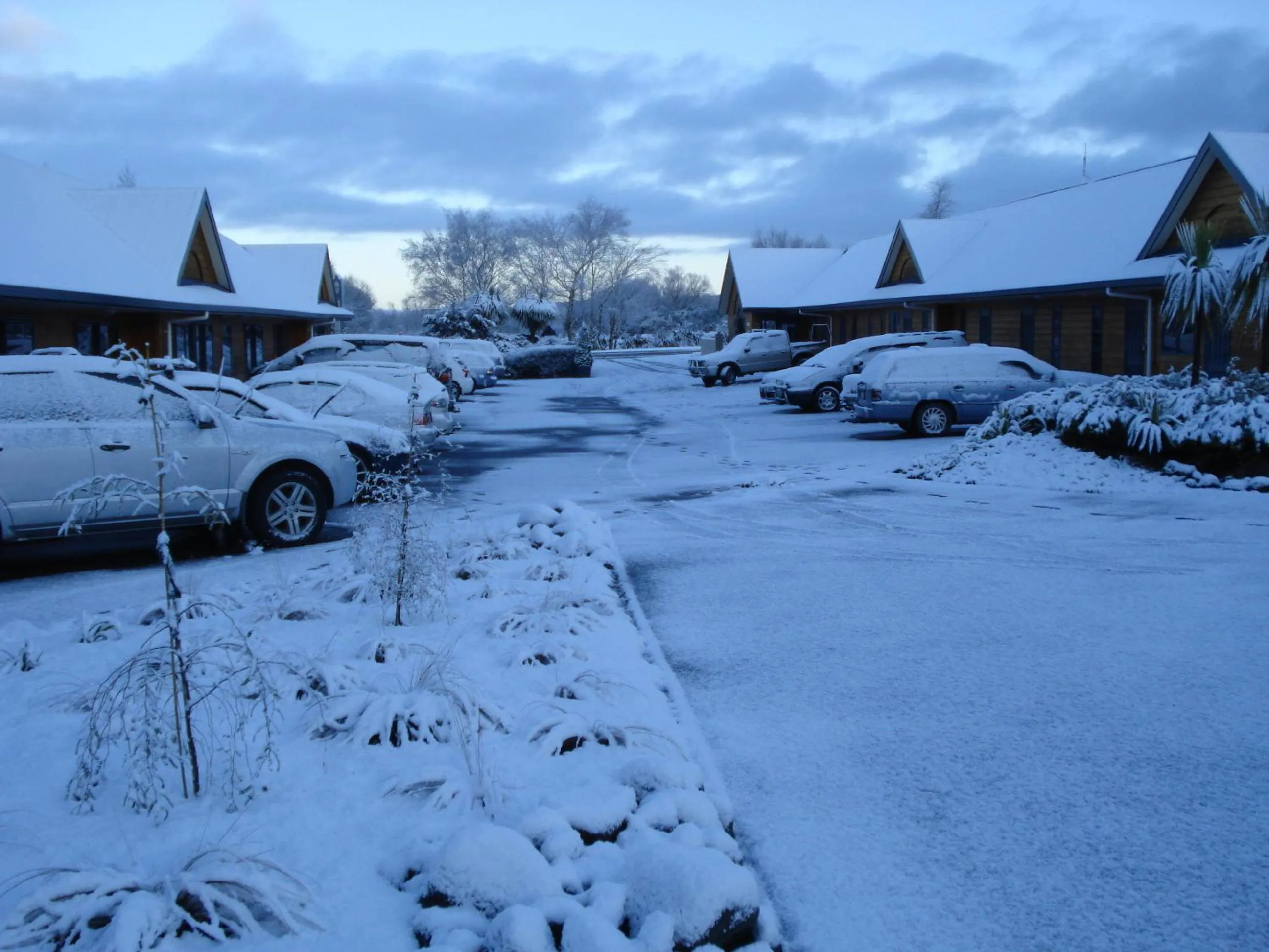 Facade/entrance in The Peaks Motor Inn