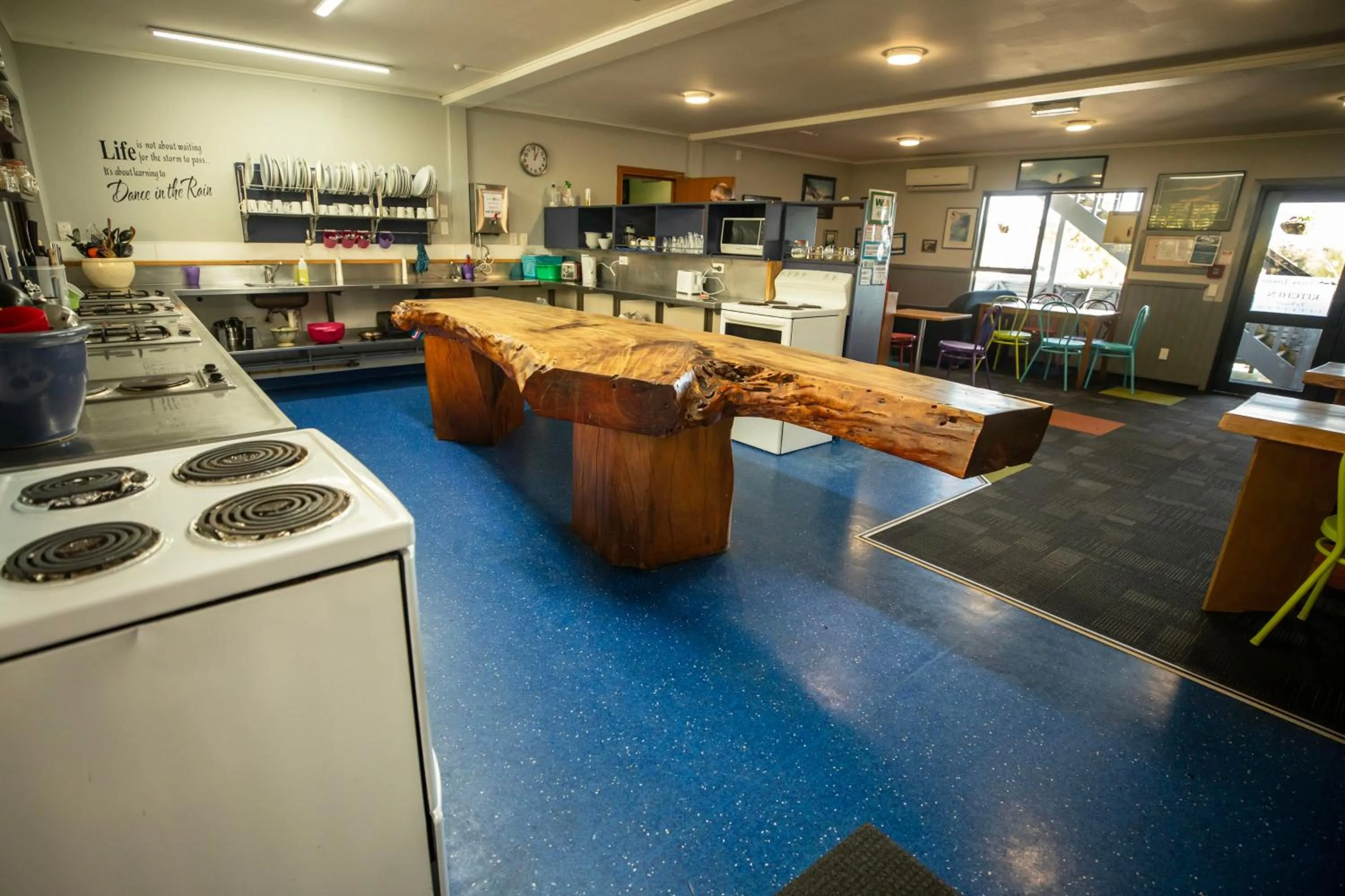 Communal kitchen in Ivorytowers Accommodation