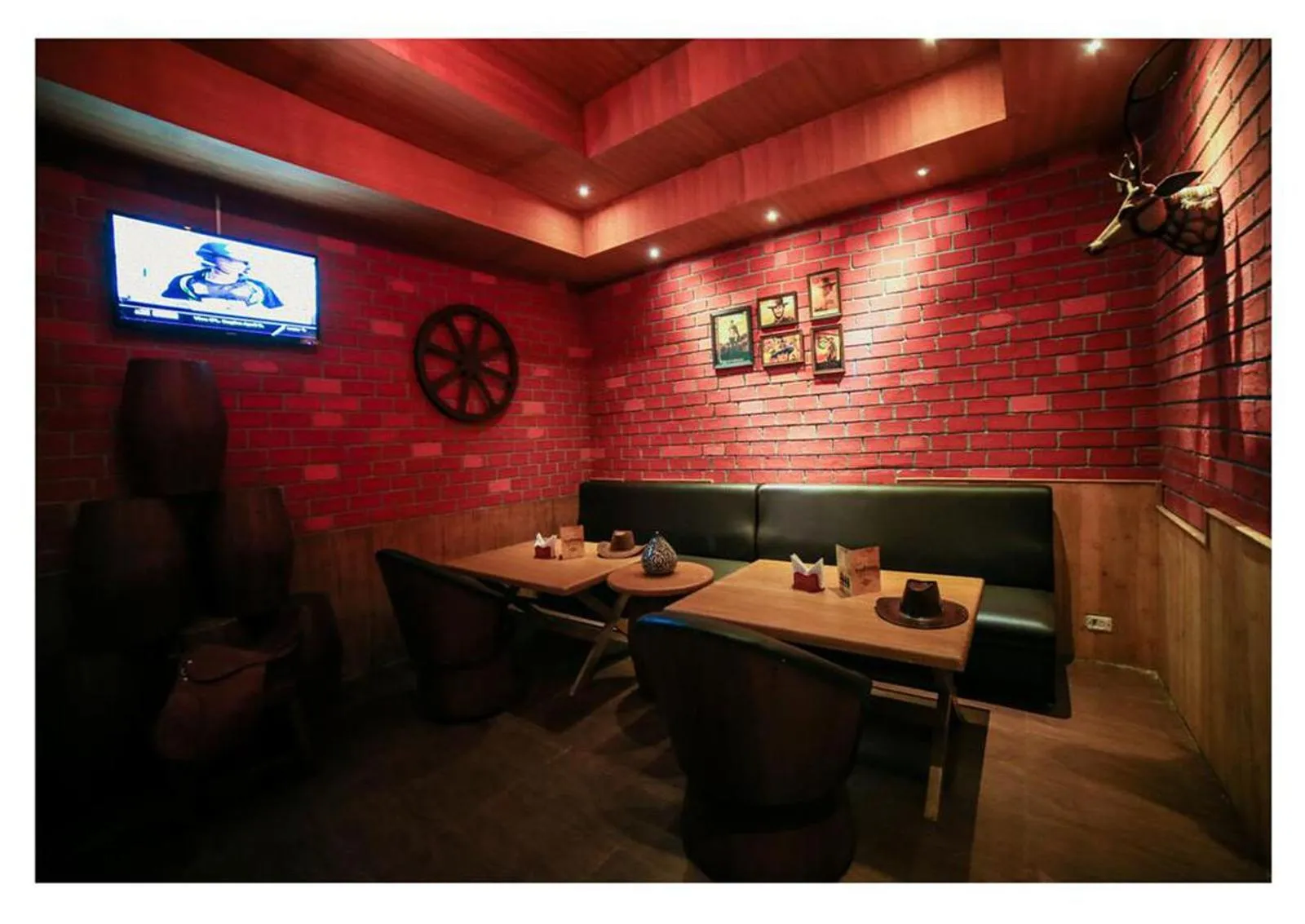 Lounge or bar in Poppys Hotel Madurai