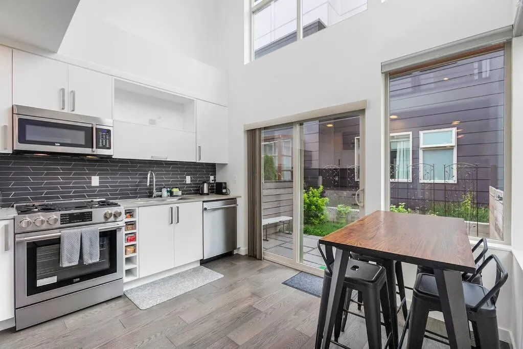 Autumn Leaves in Jefferson Park