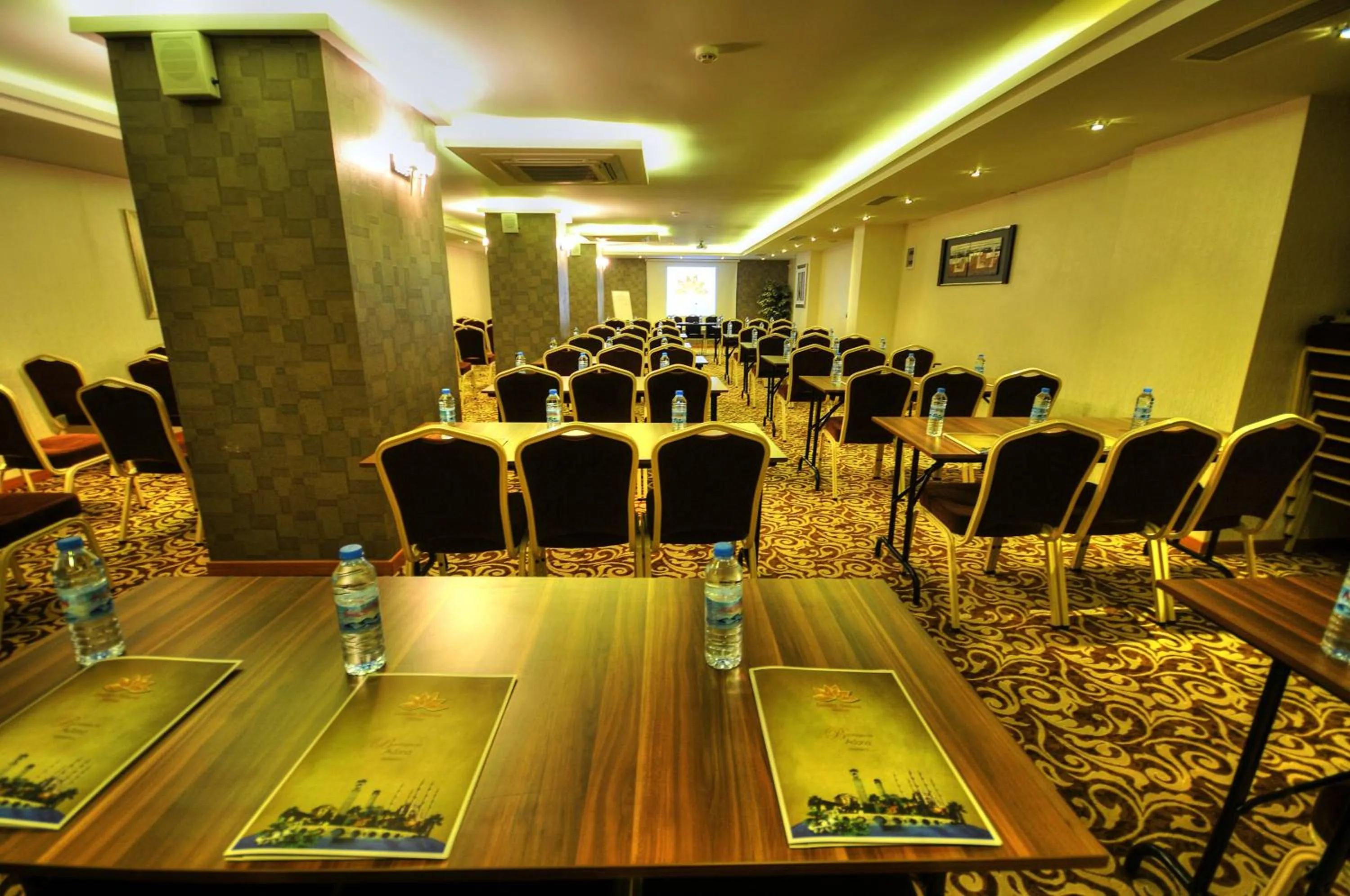 Meeting/conference room in Golden Deluxe Hotel