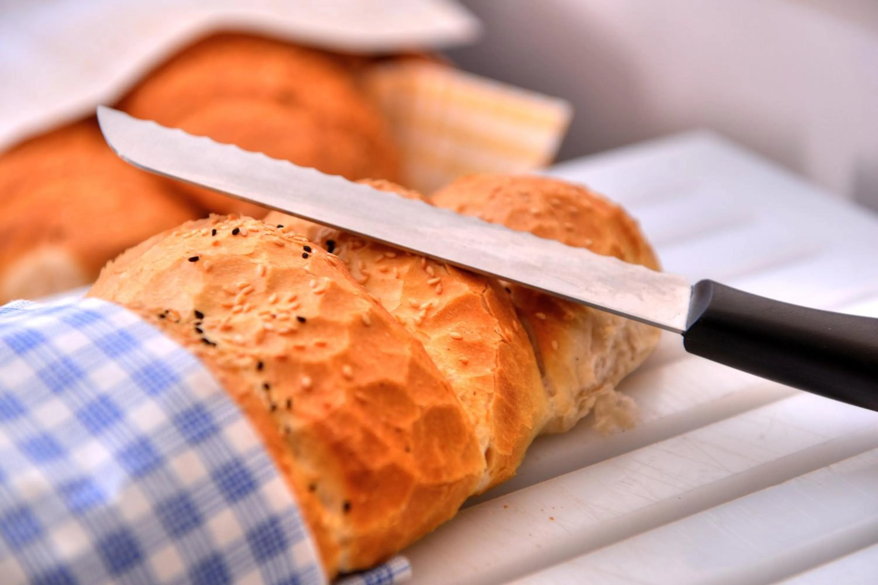 Restaurant/places to eat in Golden Deluxe Hotel