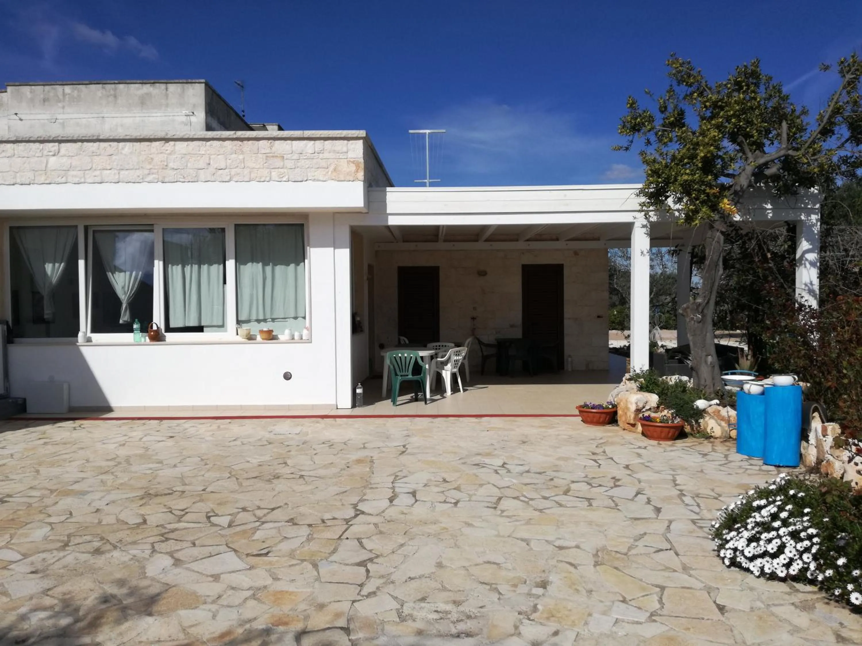 Property building in B&B Oceano