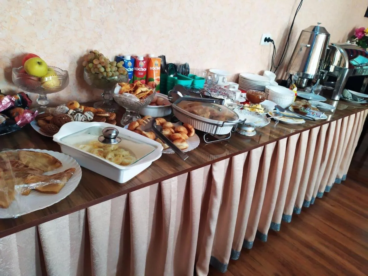 Buffet breakfast in RATMINA HOTEL
