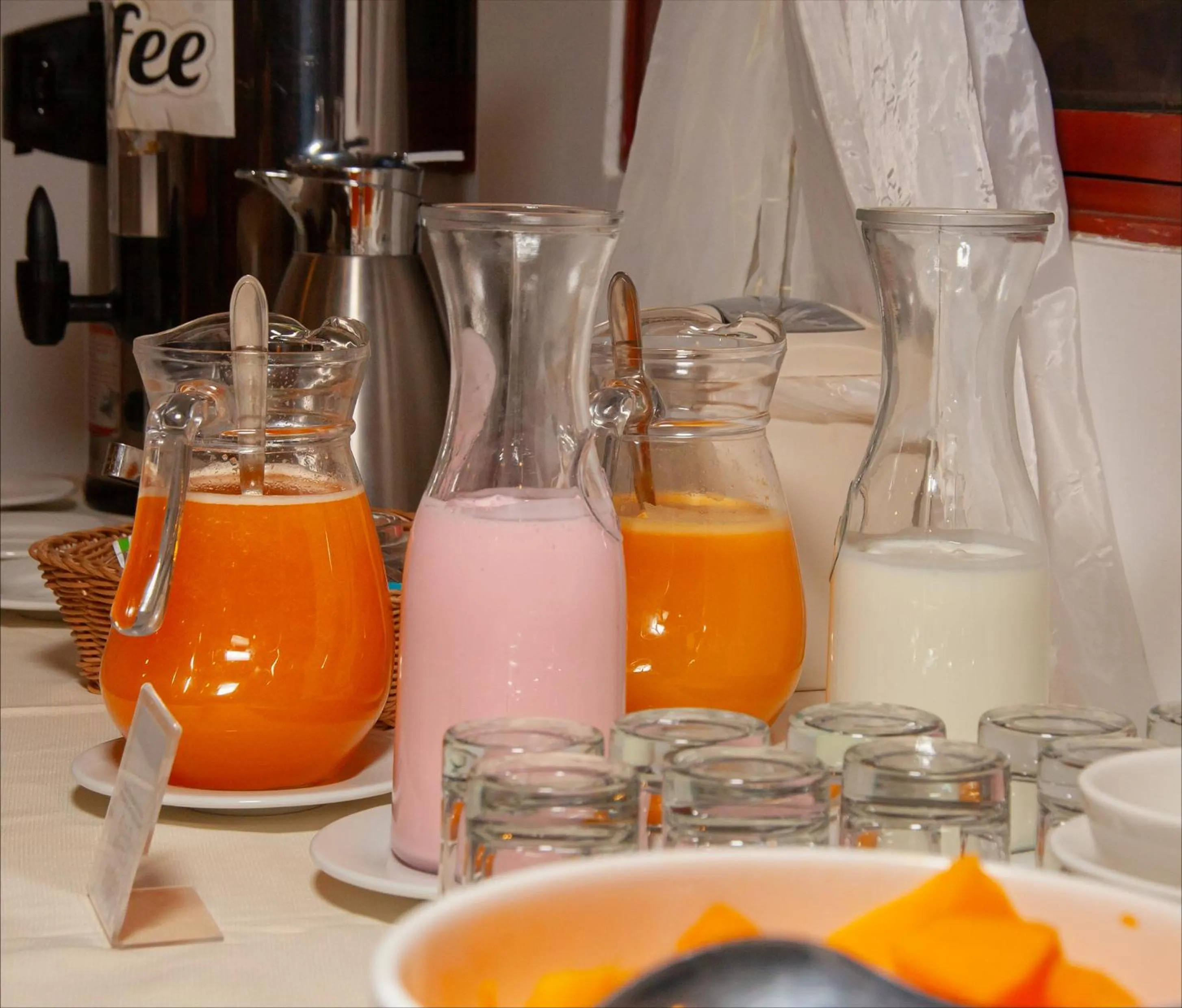 Buffet breakfast in Hotel Valle Mistico