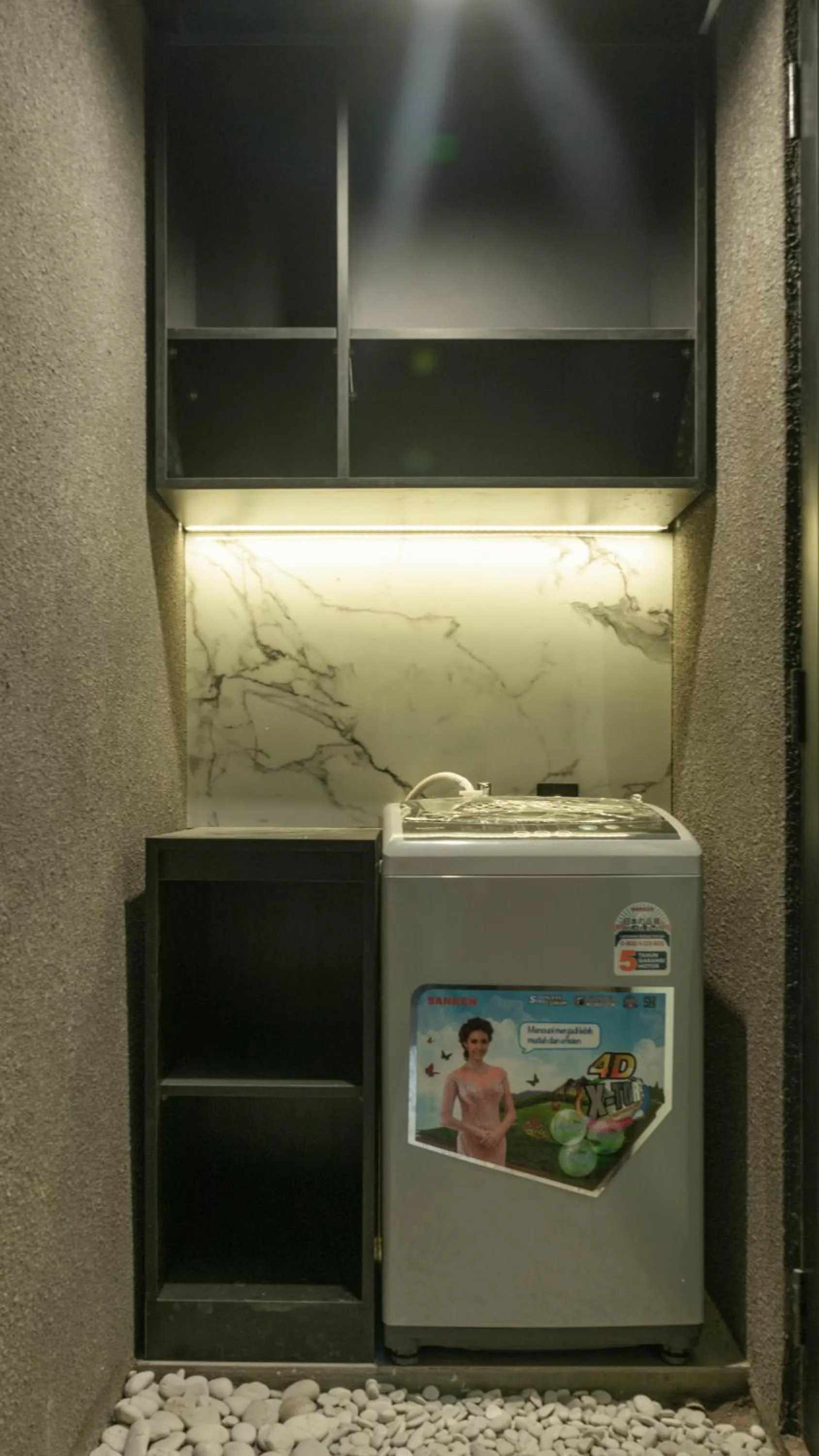 room service in Fouralivin