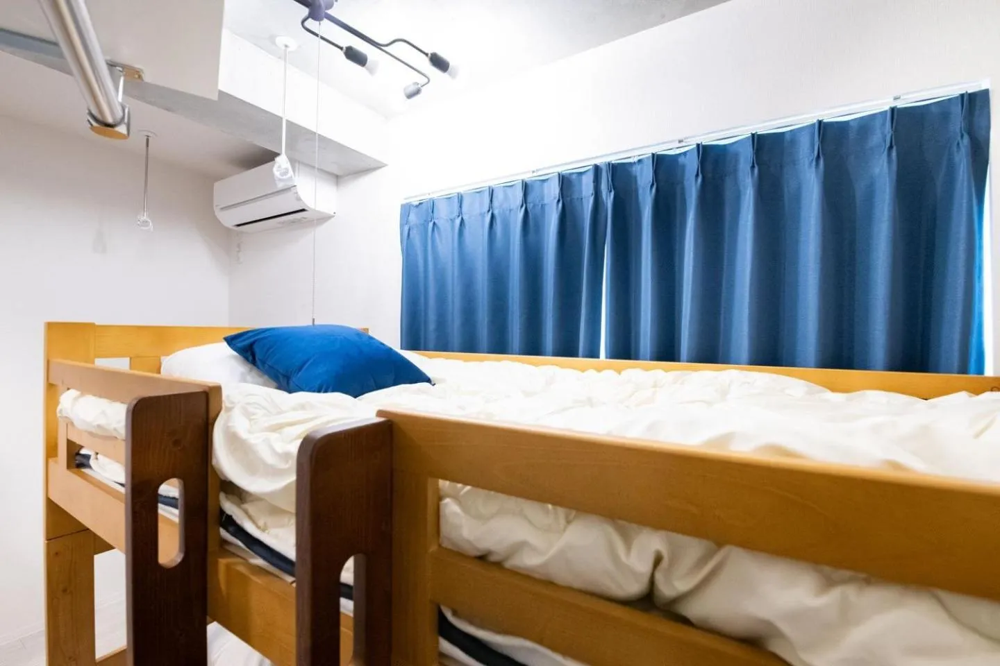 Bed in Ferio Kamata II