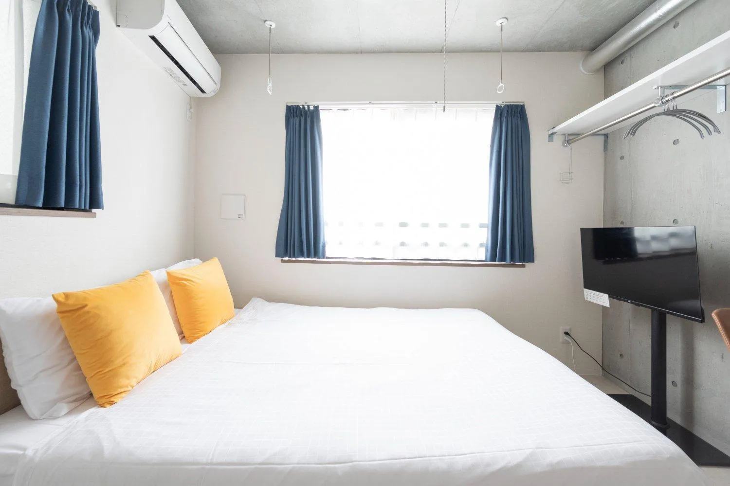 Bed in Ferio Kamata II