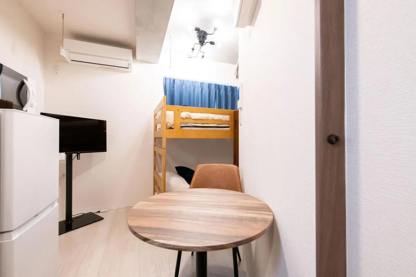 Bed in Ferio Kamata II