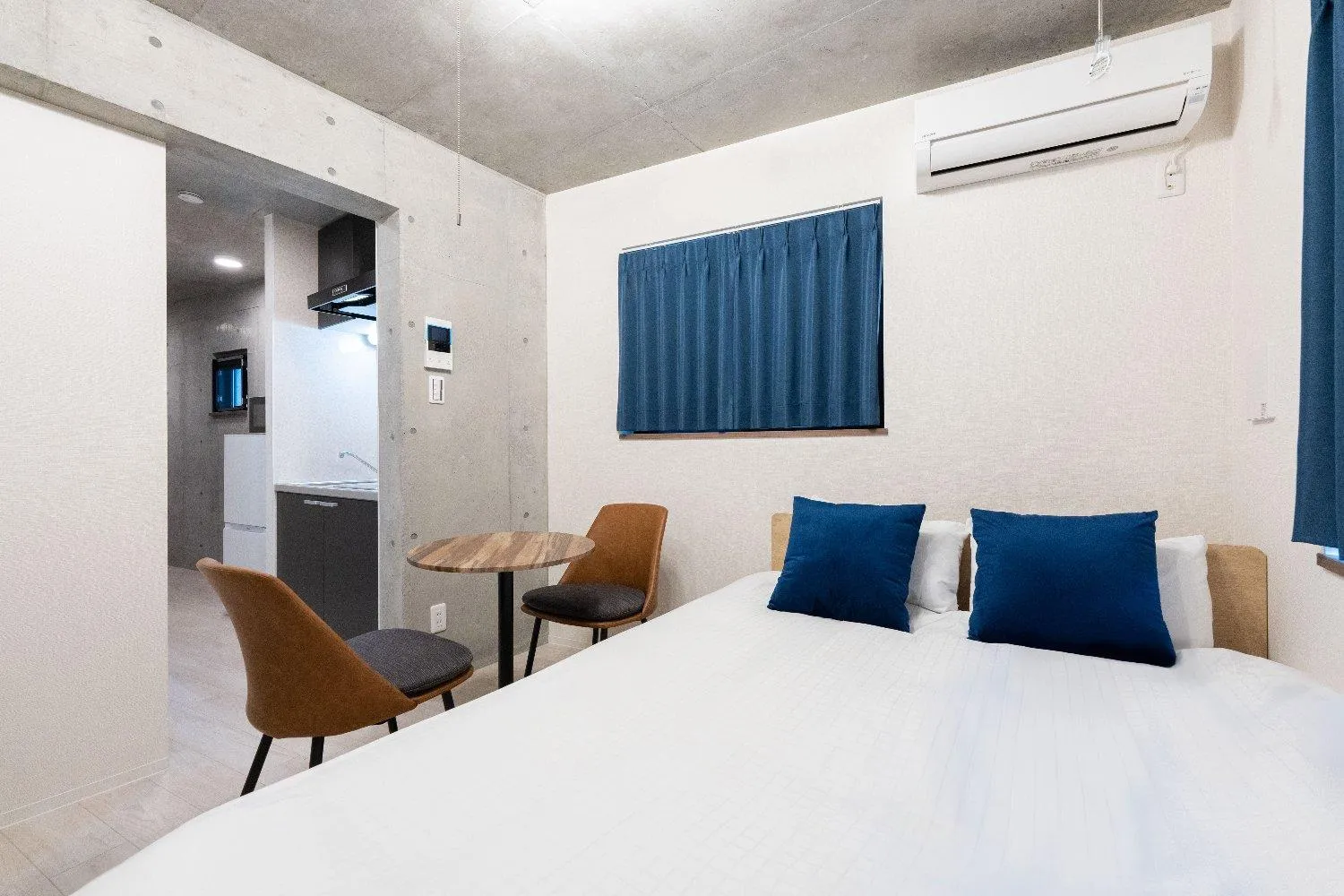 Bed in Ferio Kamata II