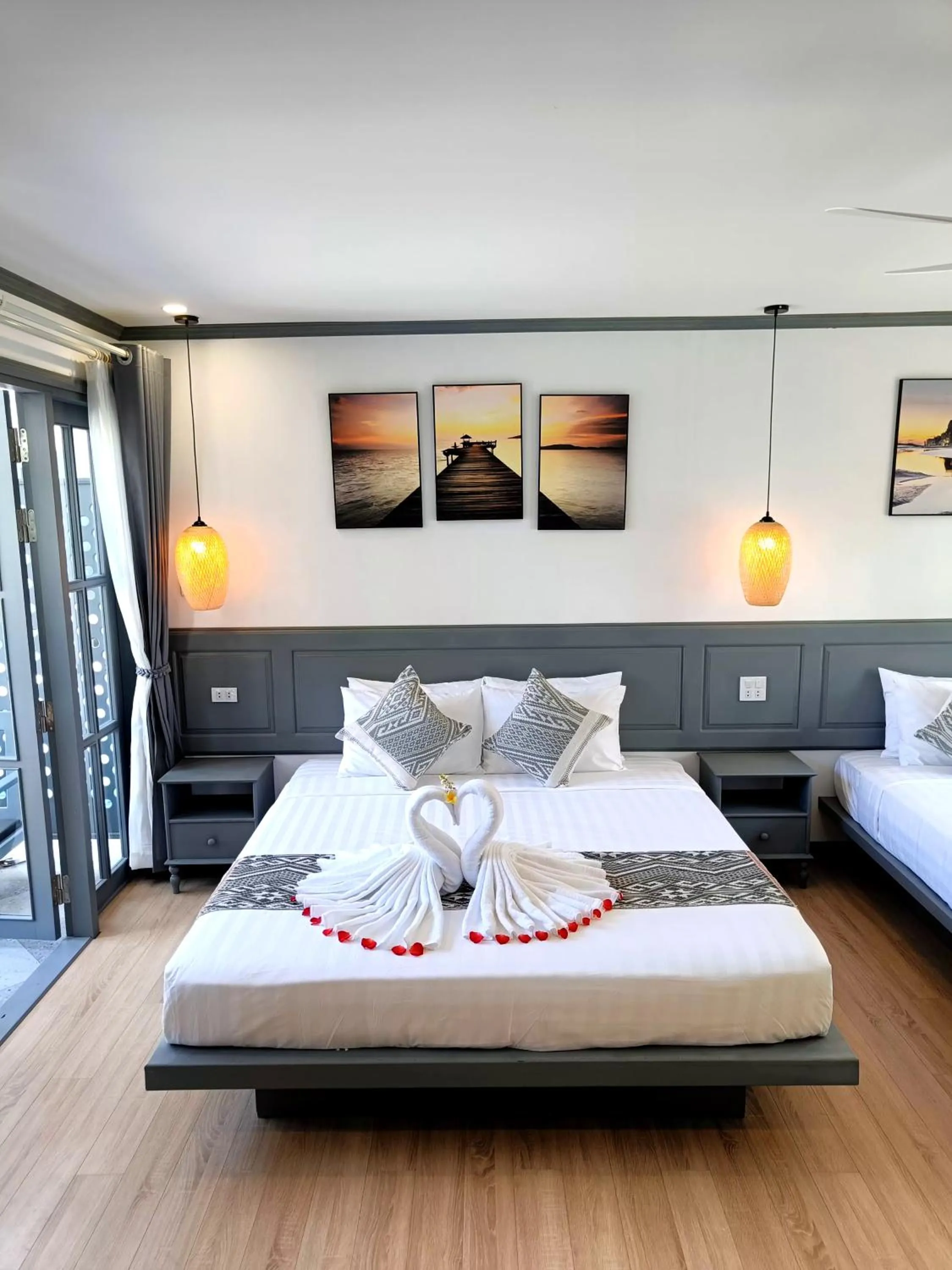 Photo of the whole room, Bed in LuangPrabang Pearl Hotel