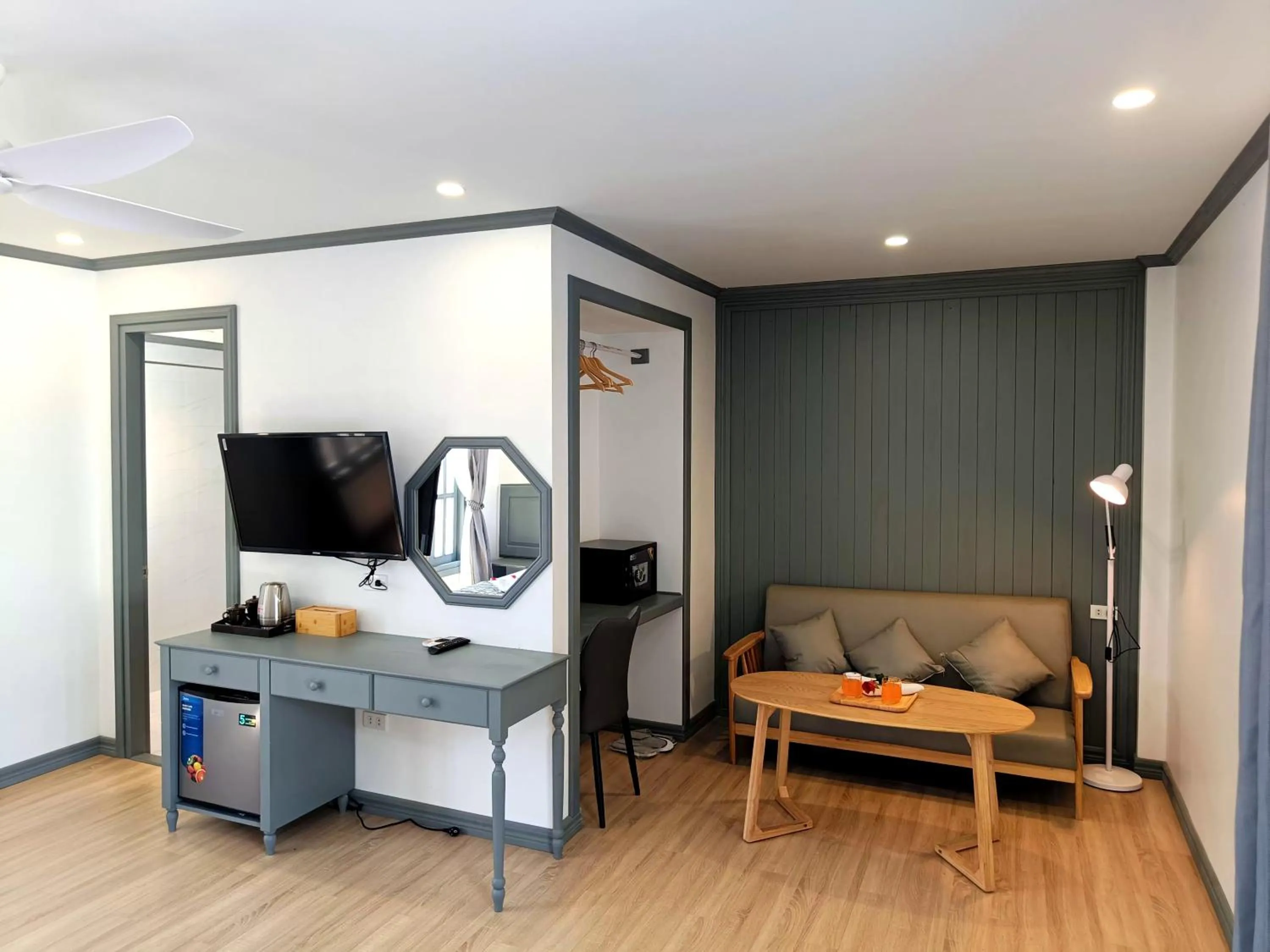 Living room in LuangPrabang Pearl Hotel