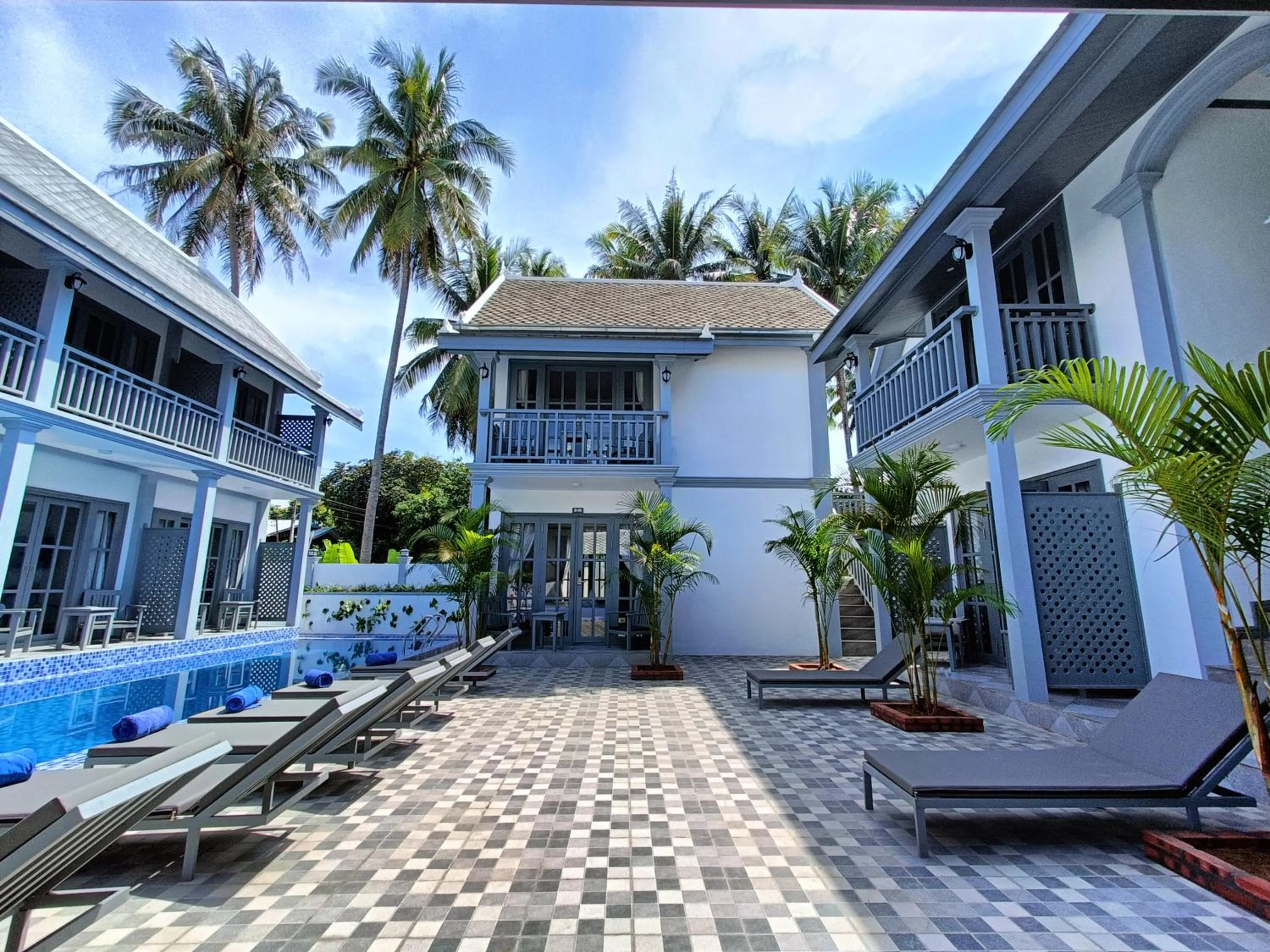 sunbed in LuangPrabang Pearl Hotel