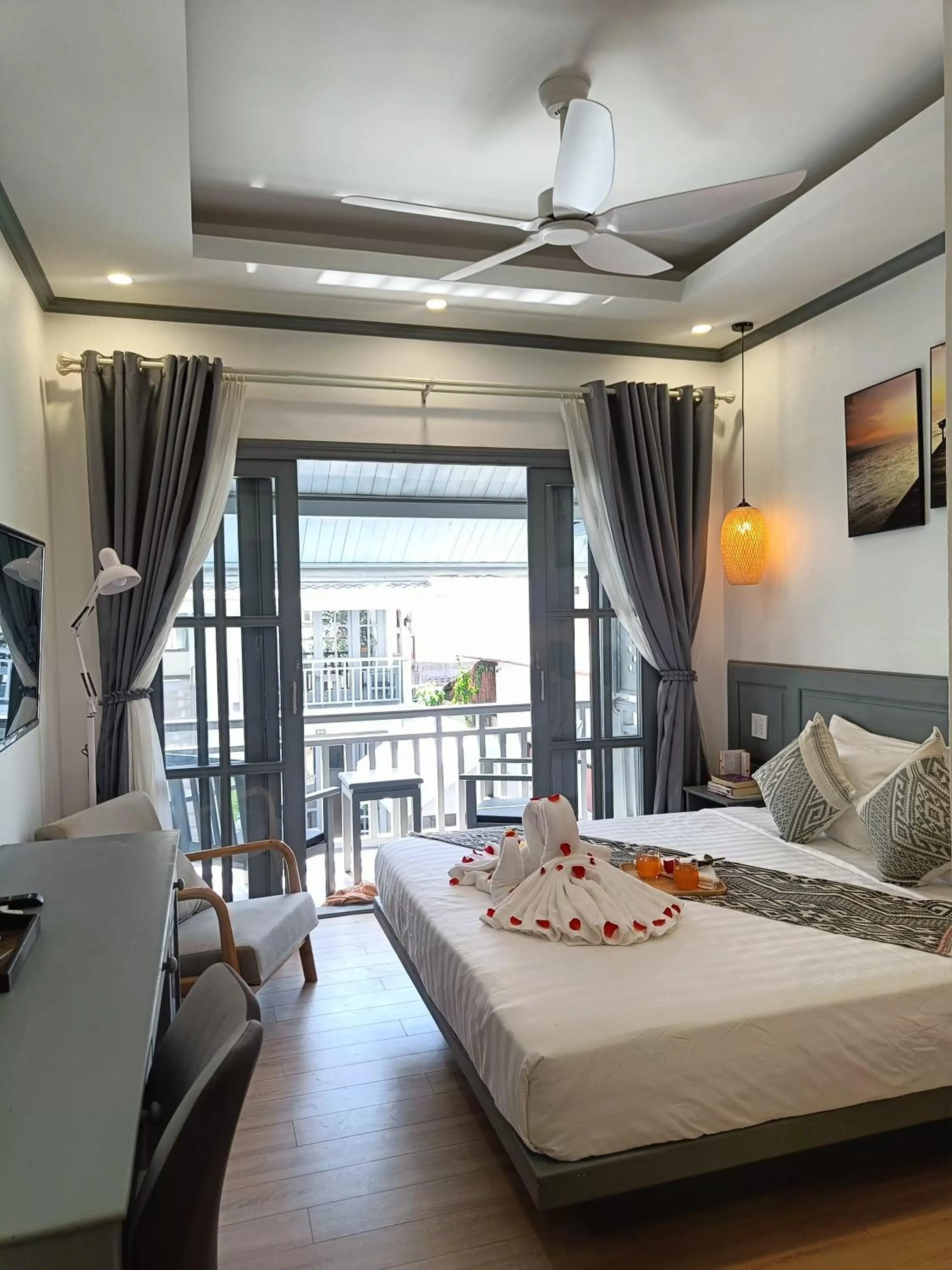 Bedroom, Bed in LuangPrabang Pearl Hotel