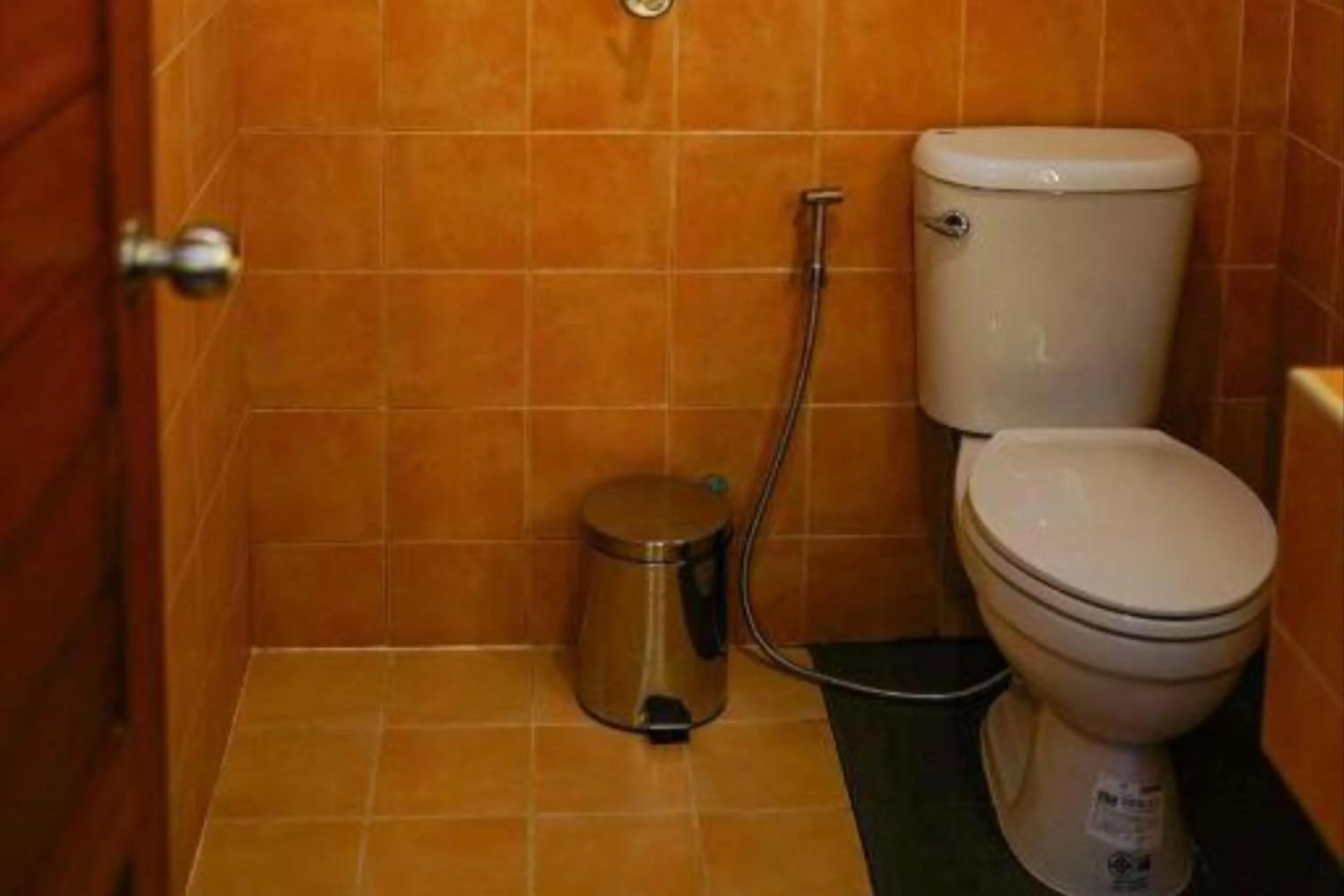 Bathroom in Maiiam Bungalows Kata Beach