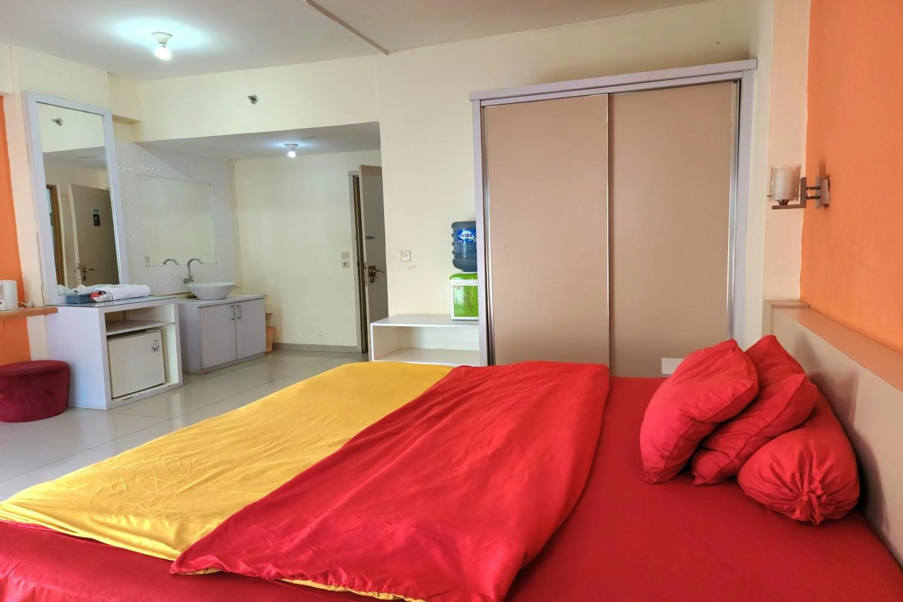 Bed in Queen Room 2 @ Grand Center Point Apartment