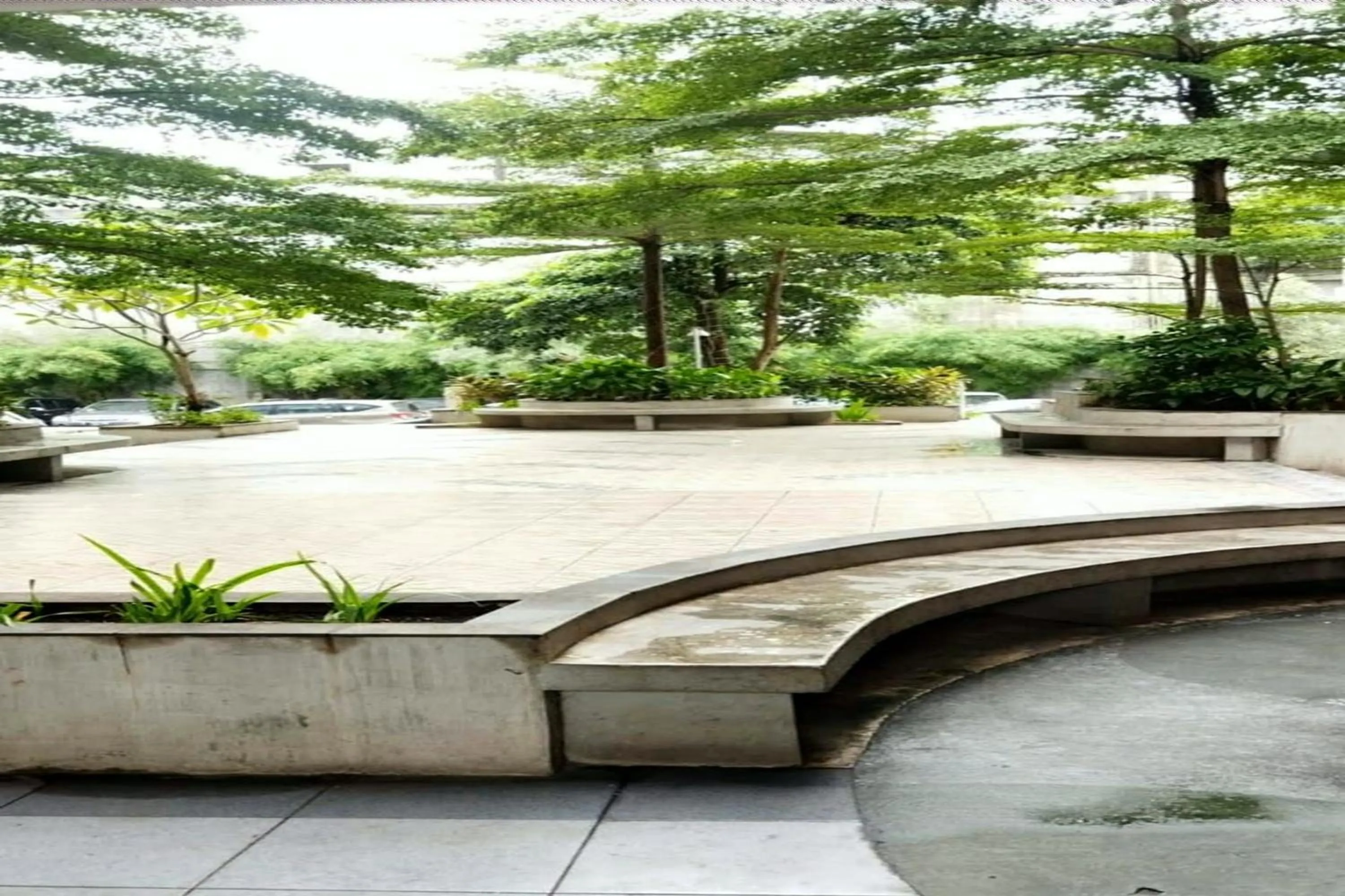 Garden in Queen Room 2 @ Grand Center Point Apartment