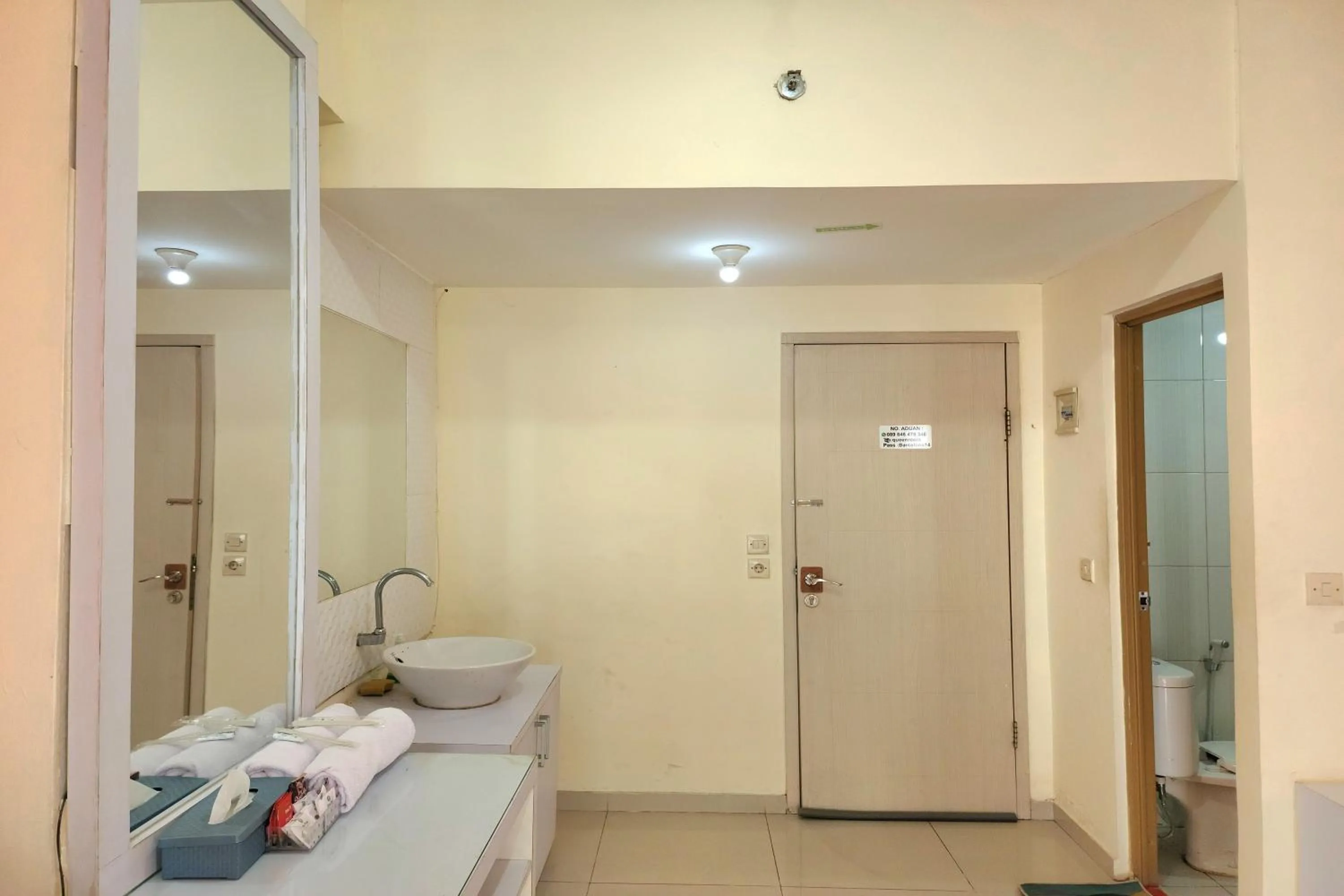 Bathroom in Queen Room 2 @ Grand Center Point Apartment